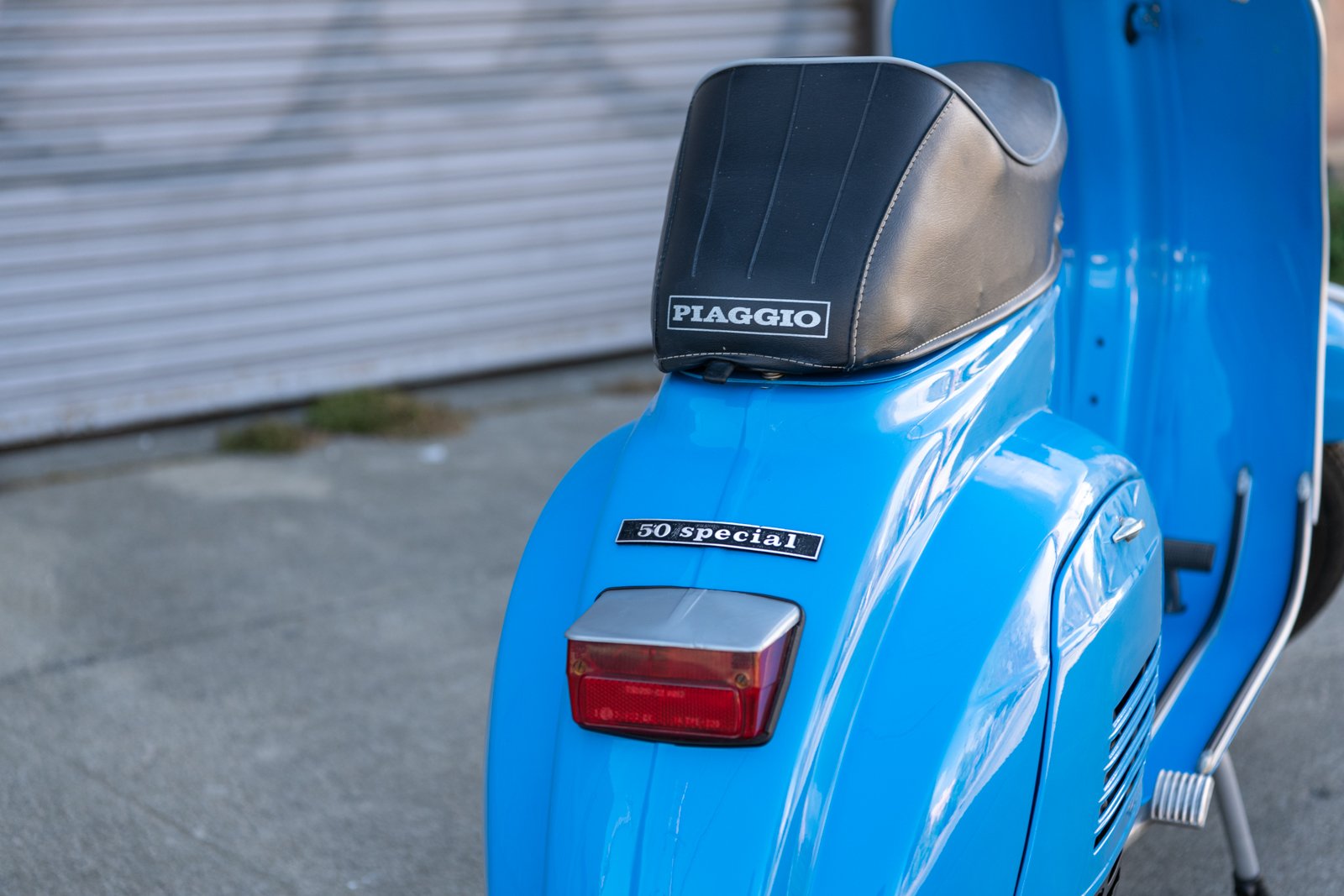 1980 Vespa 50 (IC-212) - BLUE_Sharplite_1600px-40.jpg