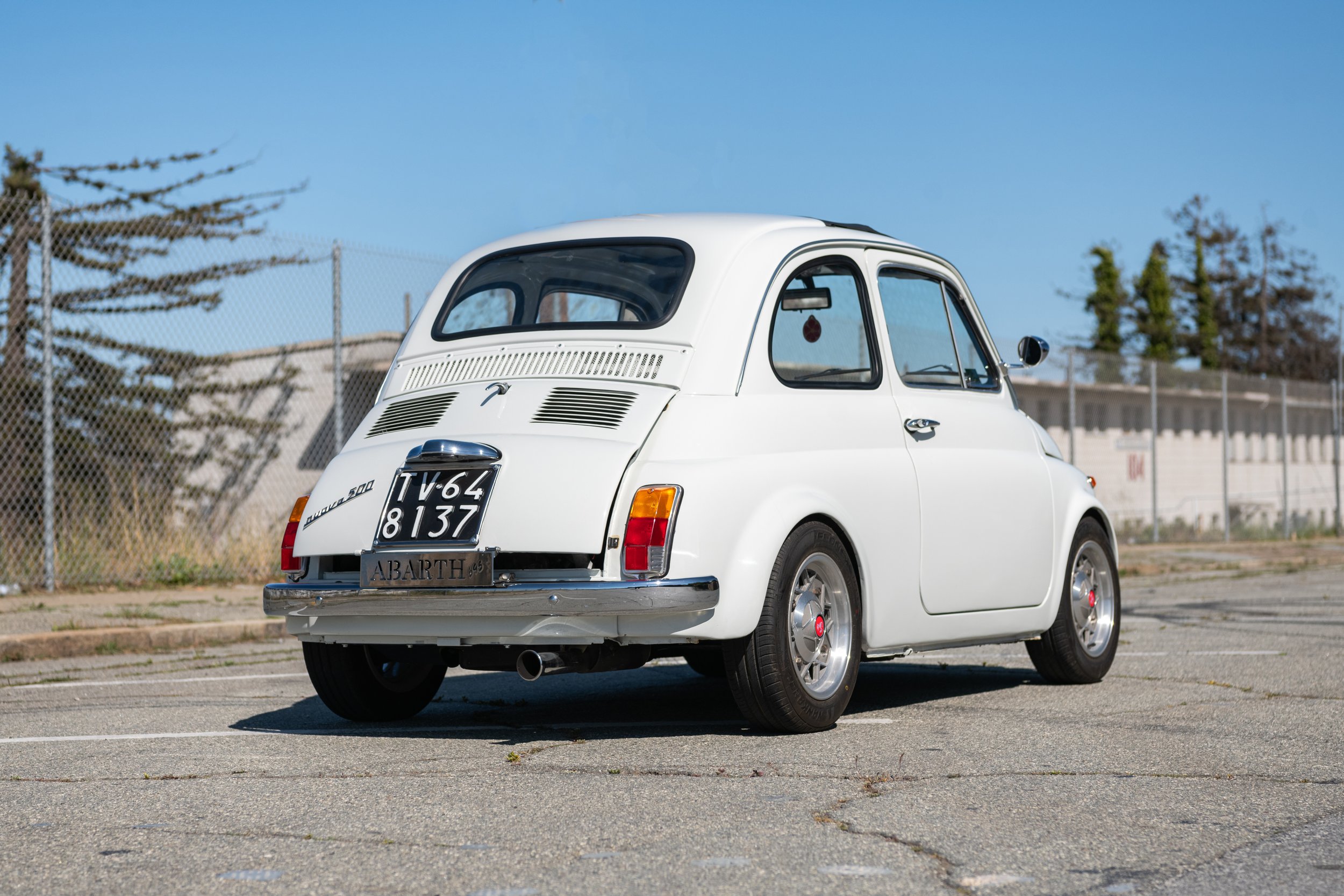 Bello Moto_1965 Fiat 500 - WHITE - (D234)_Sharplite_FULL RES-88.jpg