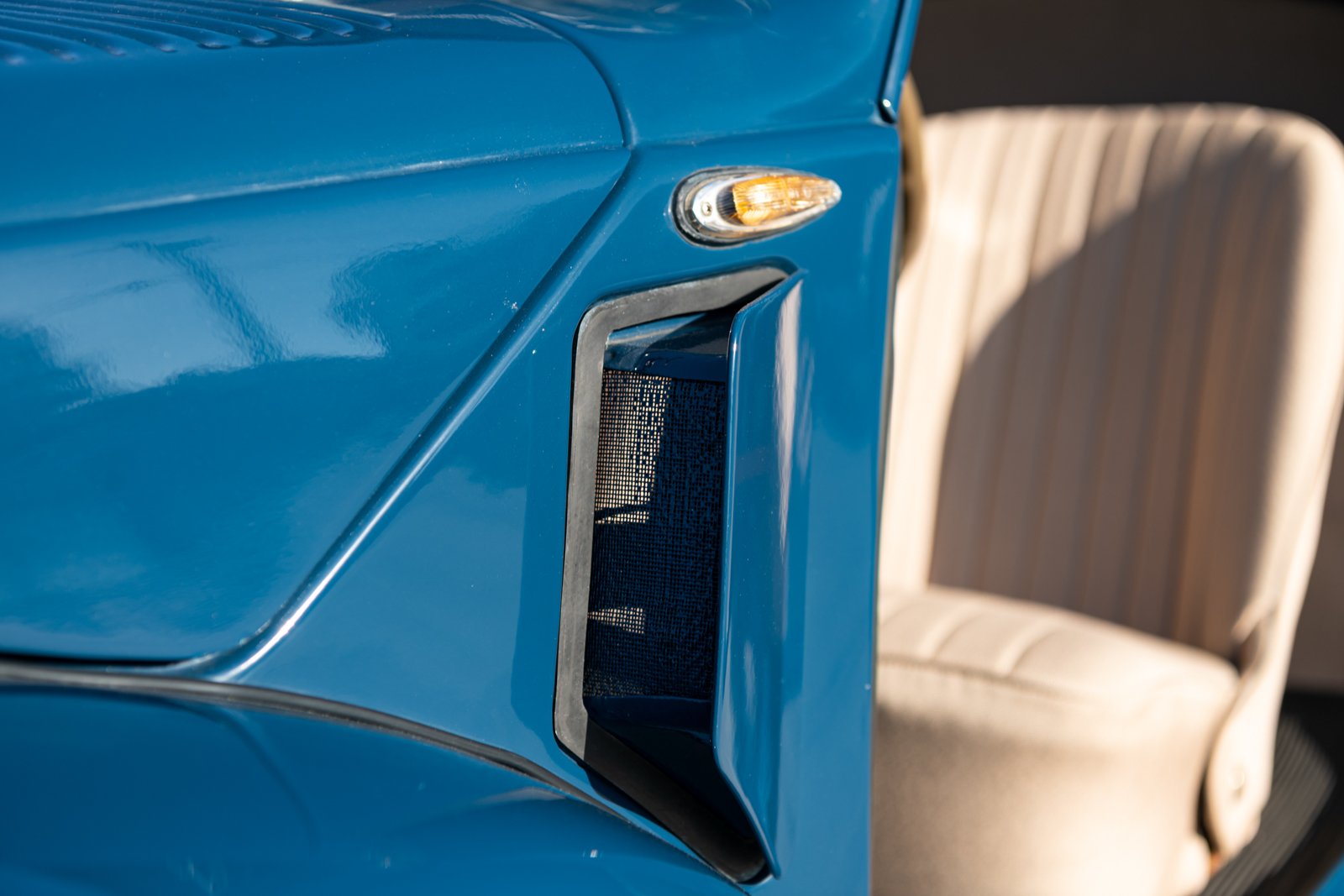 D245 - 1949 FIAT Topolino 500CC - Blue - 1600px-28.jpg