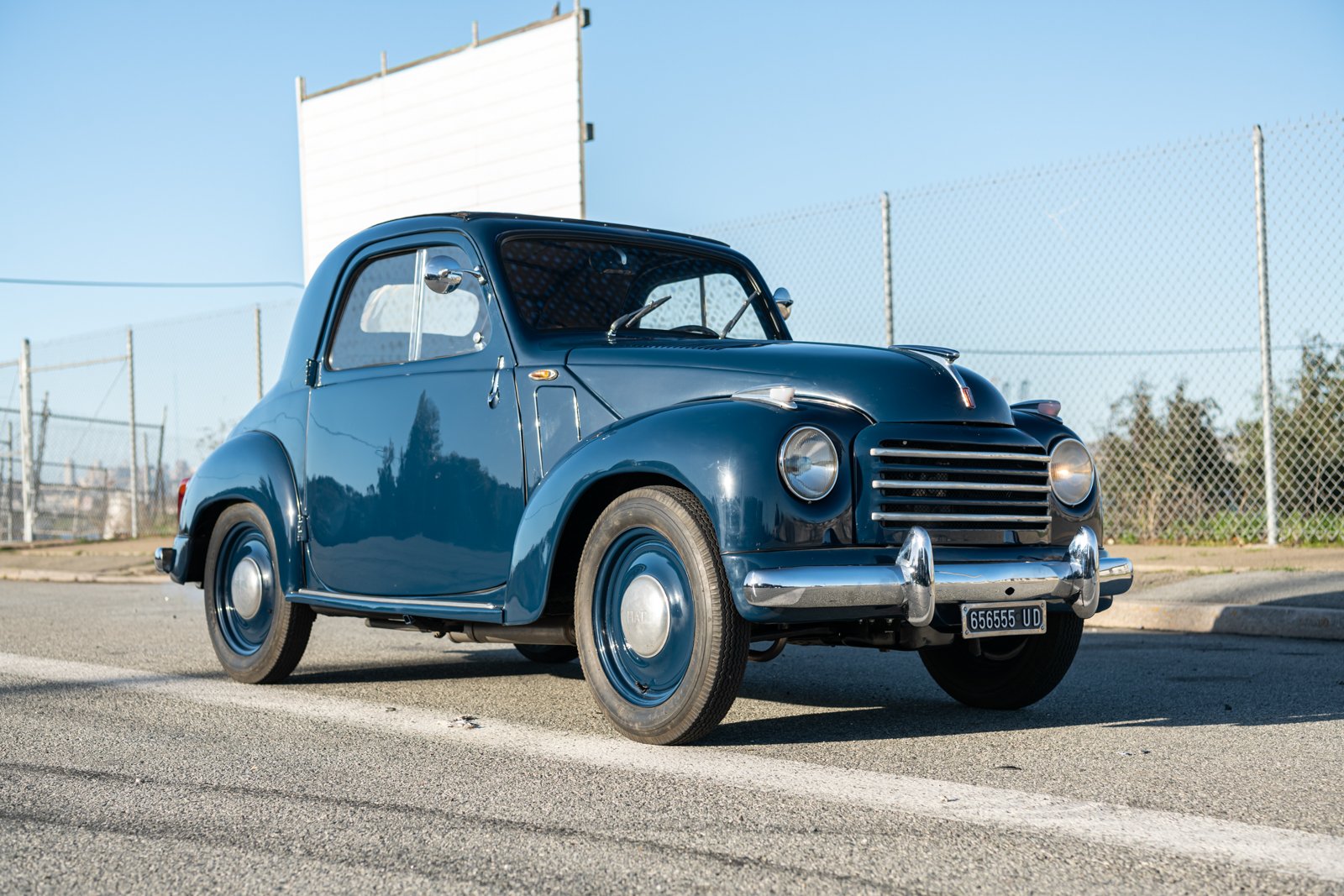 D245 - 1949 FIAT Topolino 500CC - Blue - 1600px-71.jpg