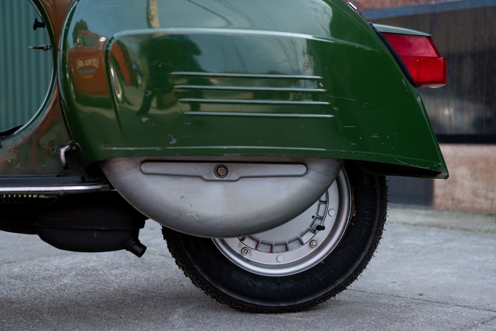 BM382 - ITA57 - 1976 VESPA TS 125 with 150 Kit - Green - 1600px-8.jpg