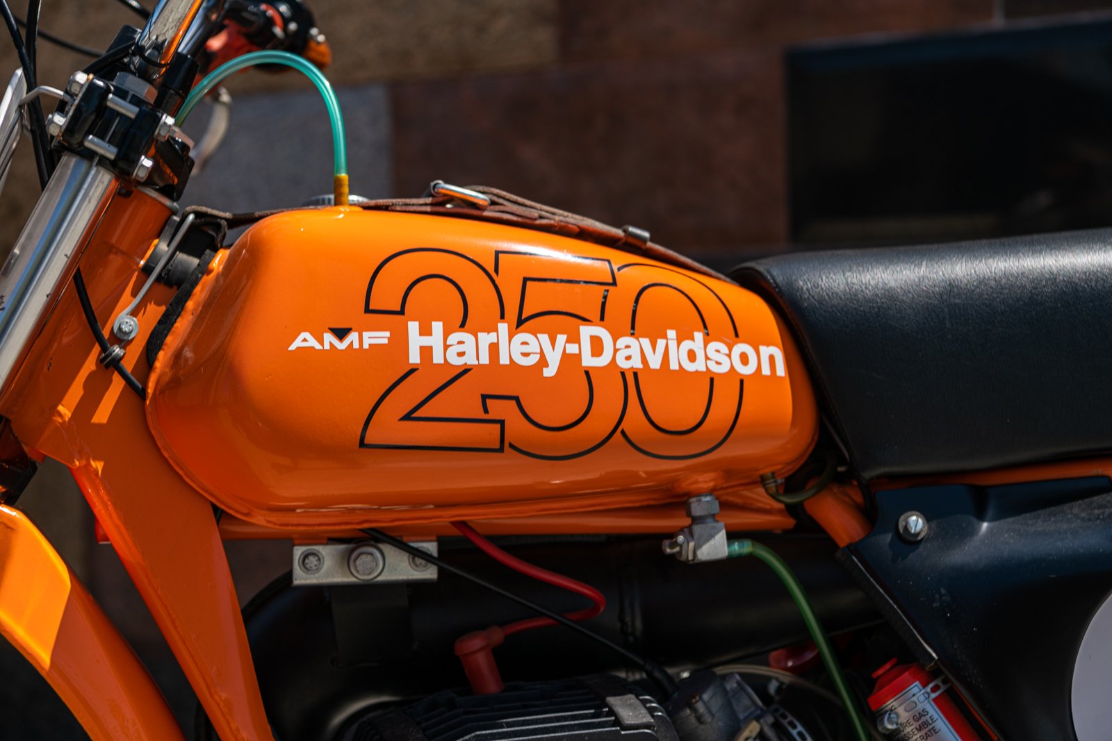 D270 - Harley Davidson 250MX - ORANGE - 1600px-9.jpg