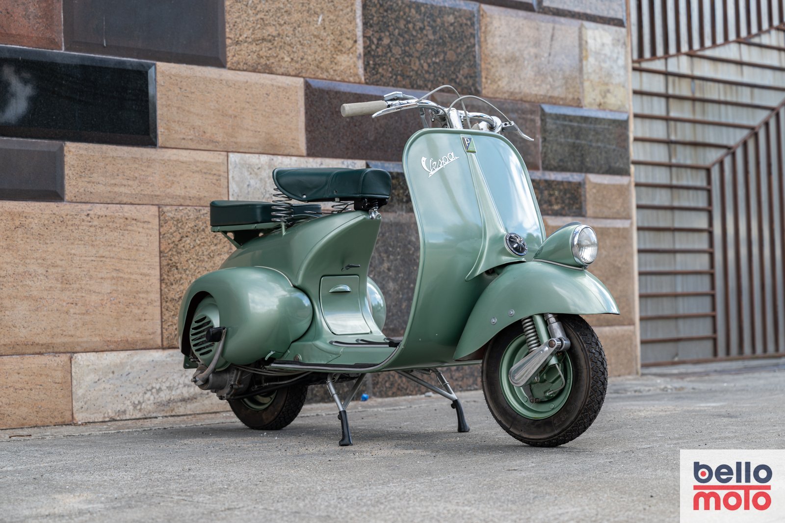 Bello Moto_BM408 - 1951 Vespa V30_Sharplite_1600px.jpg