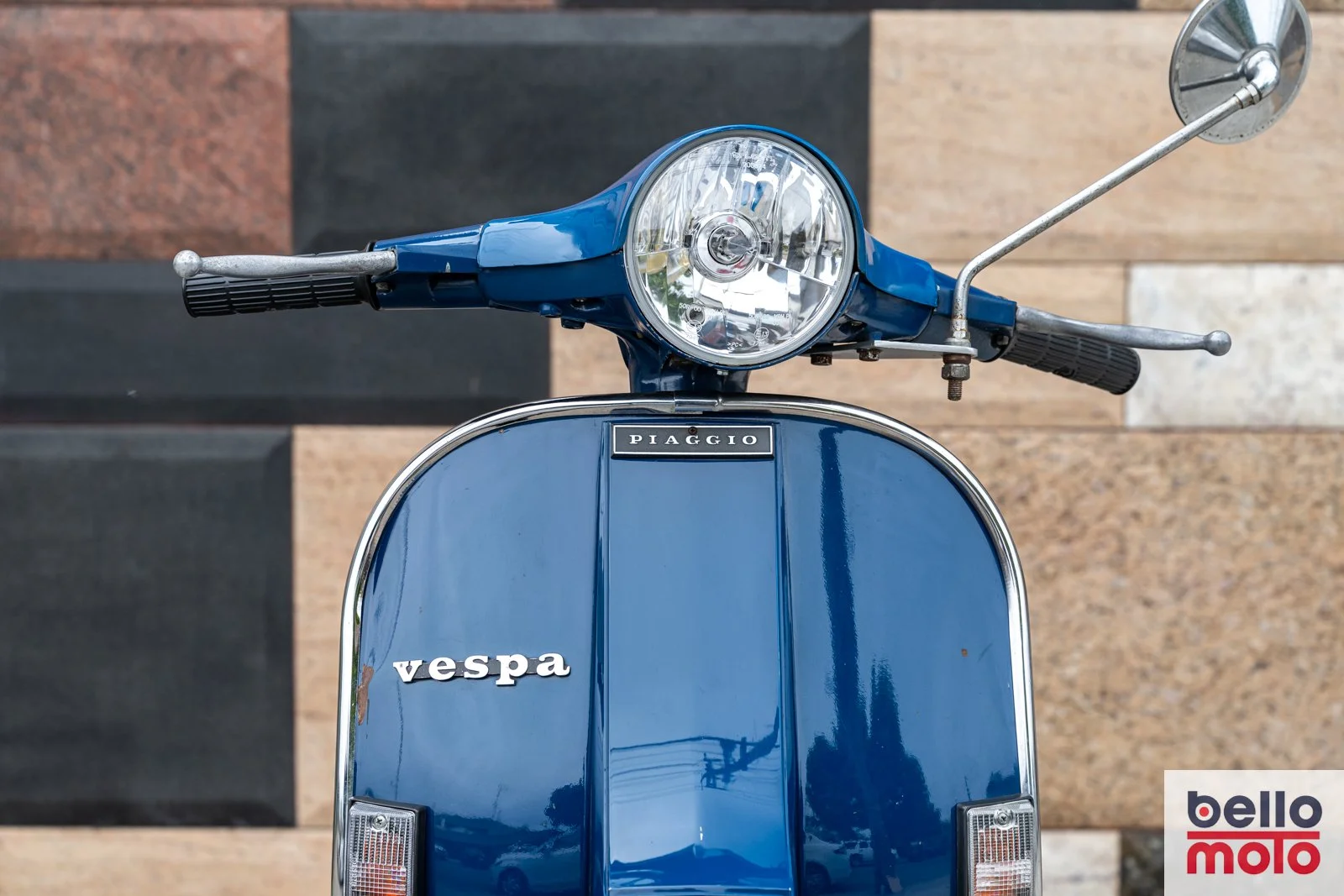 Bello Moto - BM459 - 1980 Vespa P125X Blue_1600px - LOGO-5.jpg