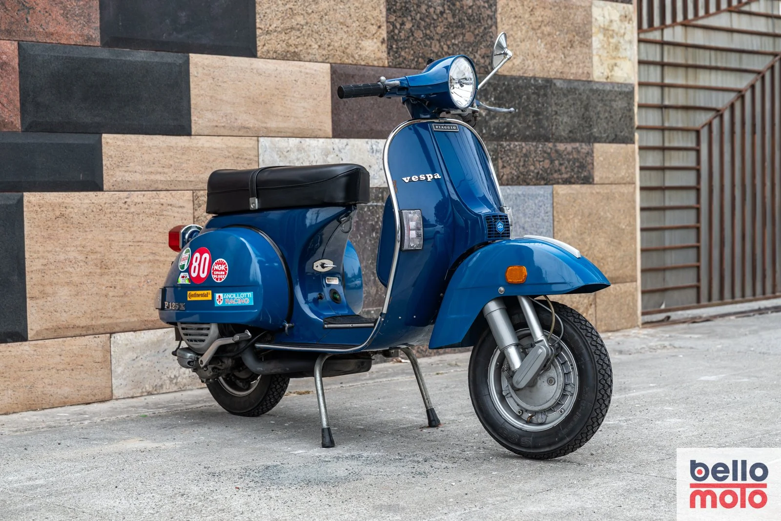 Bello Moto - BM459 - 1980 Vespa P125X Blue_1600px - LOGO-3.jpg
