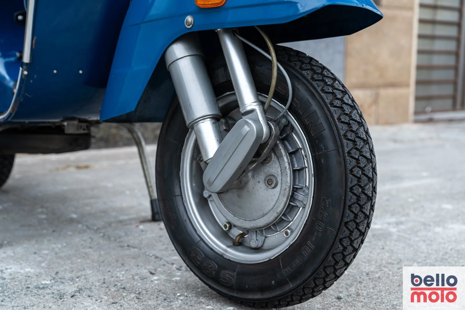 Bello Moto - BM459 - 1980 Vespa P125X Blue_1600px - LOGO-26.jpg