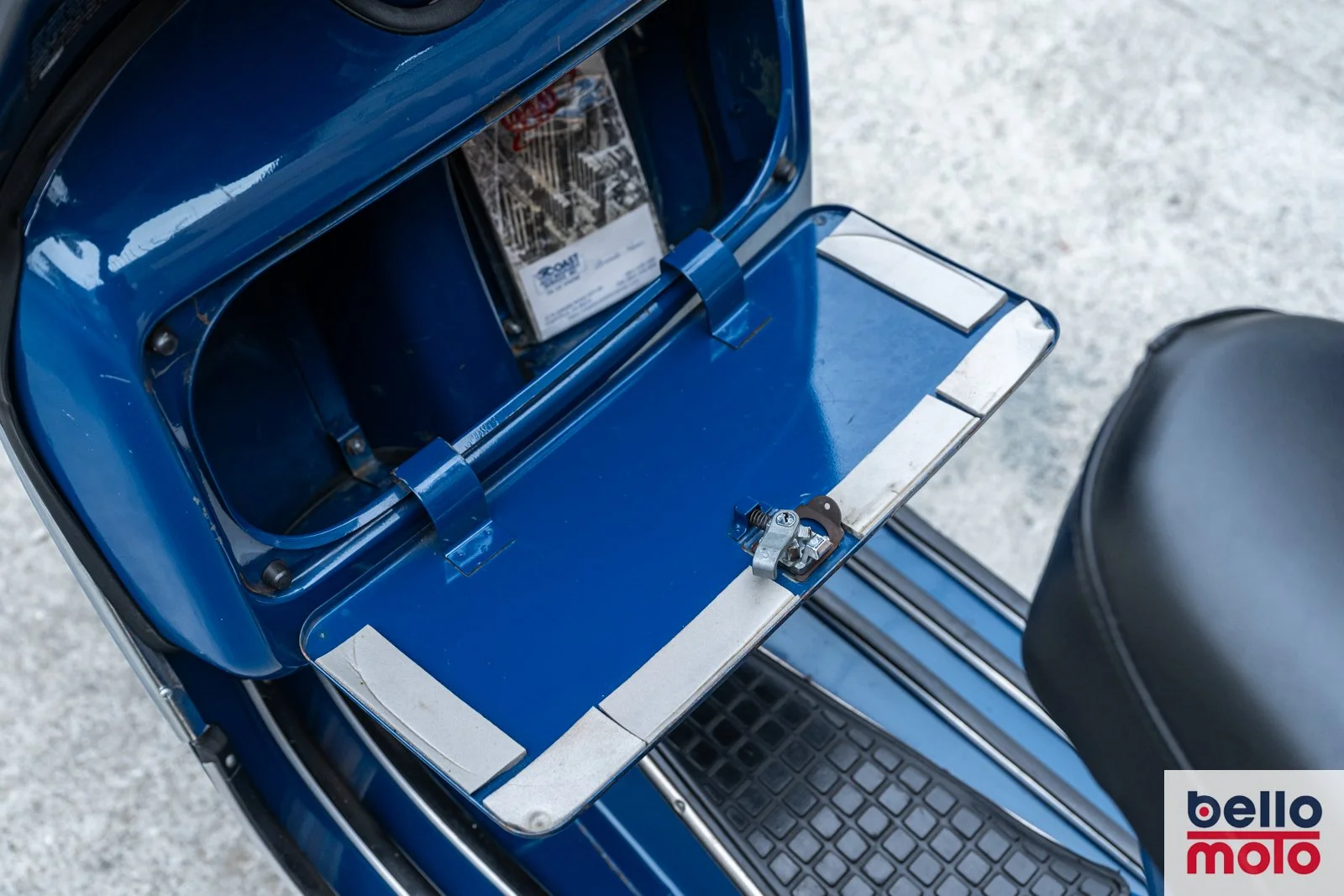 Bello Moto - BM459 - 1980 Vespa P125X Blue_1600px - LOGO-47.jpg