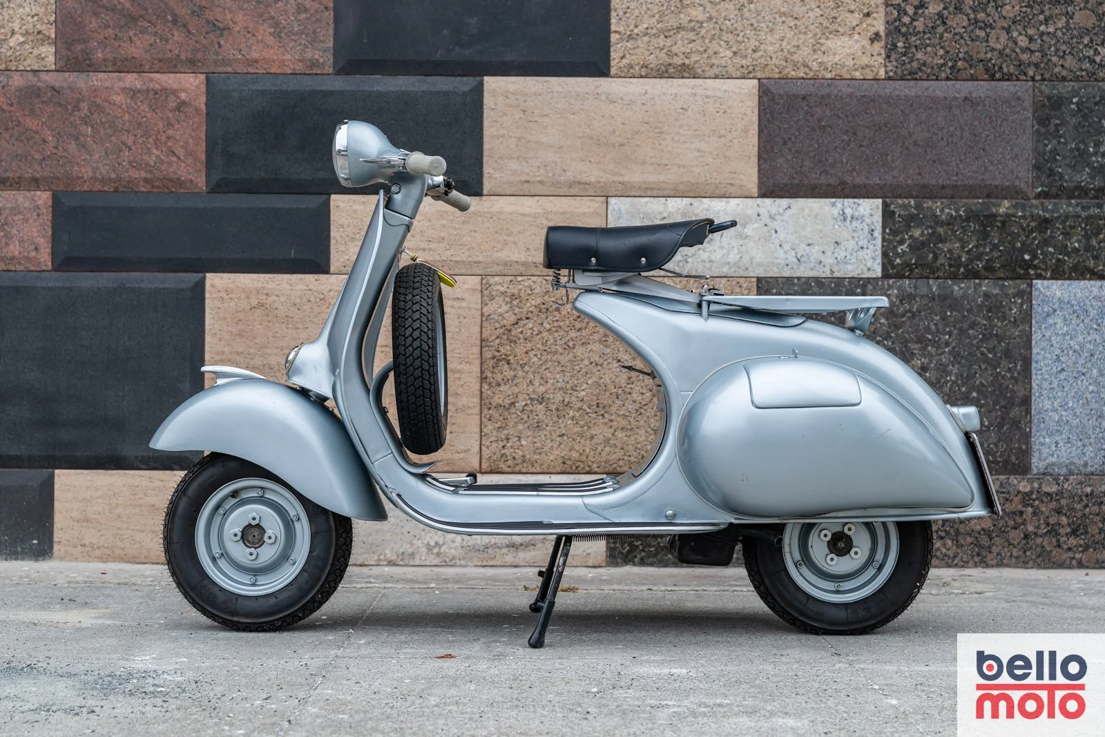Bello Moto - BM454 - 1967 Vespa VBA1T 150cc_1600px - LOGO-37.jpg