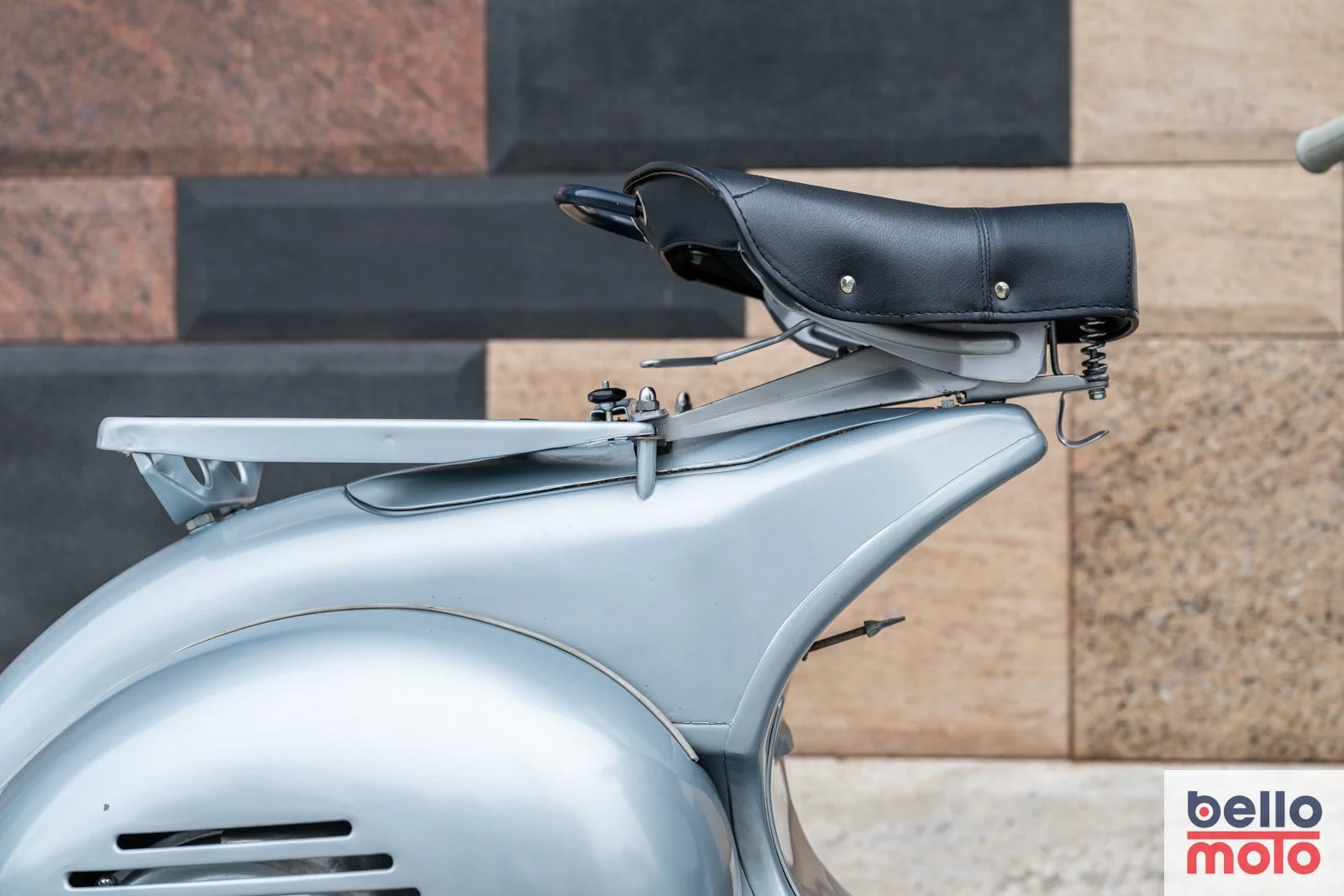 Bello Moto - BM454 - 1967 Vespa VBA1T 150cc_1600px - LOGO-64.jpg