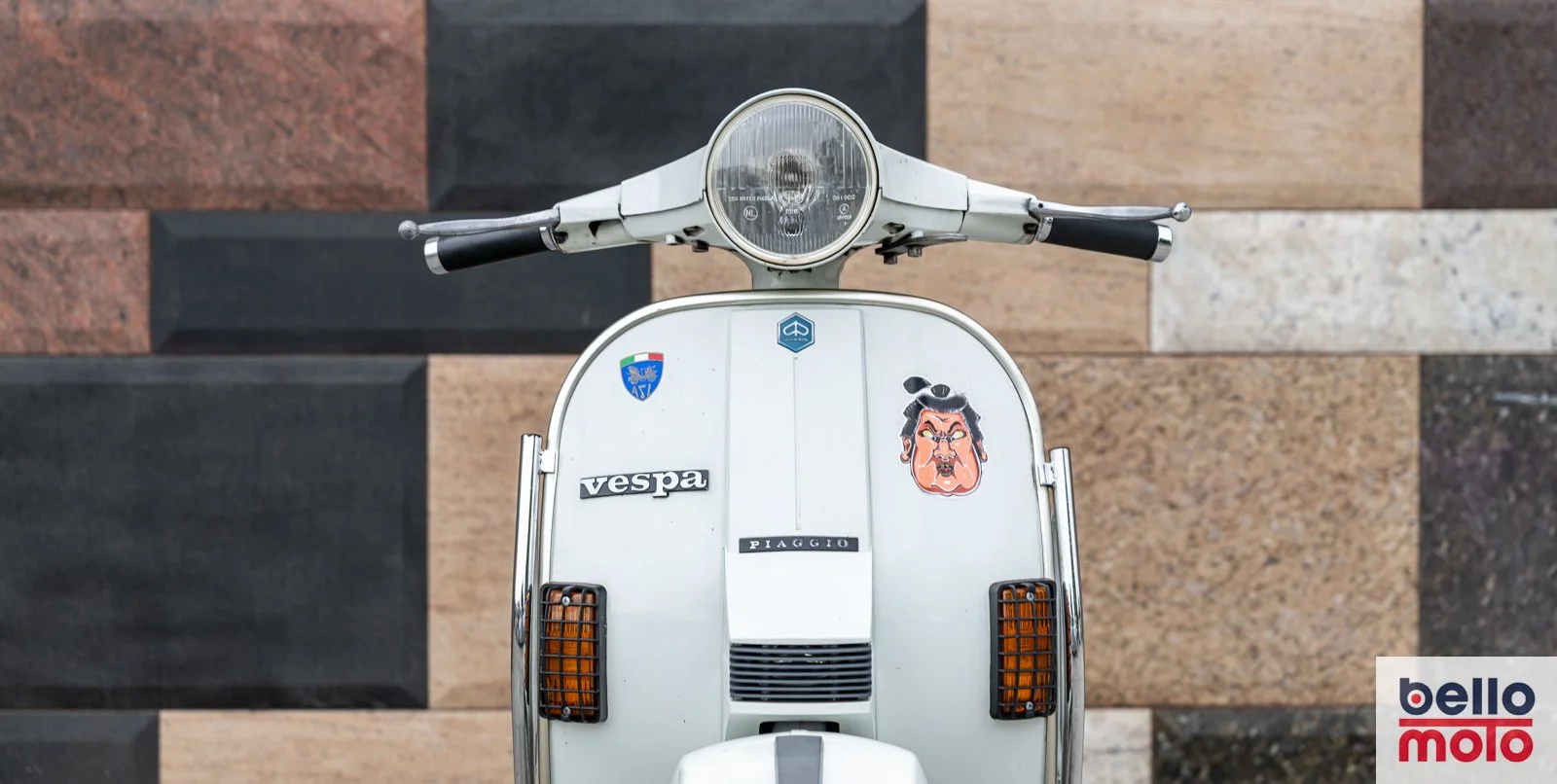 Bello Moto - BM453 - 1986 Vespa PX200 Arcobaleno_1600px - LOGO-4.jpg