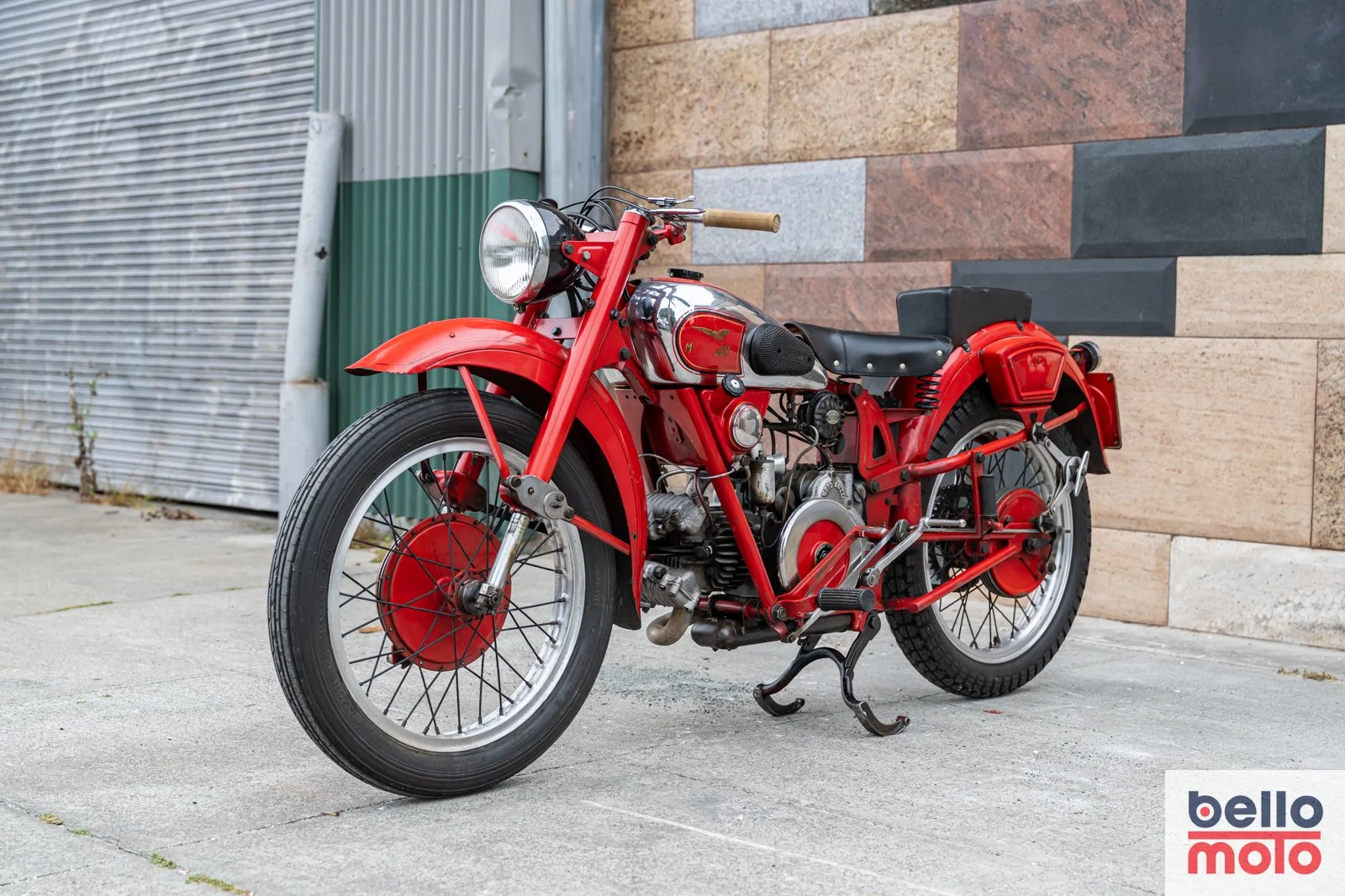 Bello Moto - D335 - ITA 86 - 1951 Moto Guzzi AIRONE 250cc_1600px_LOGO-37.jpg