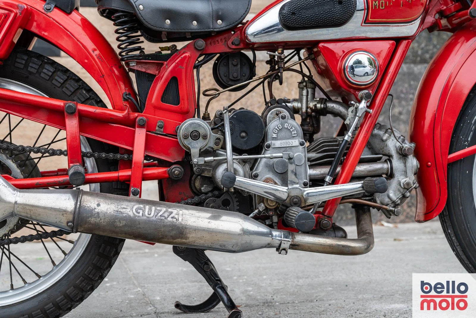 Bello Moto - D335 - ITA 86 - 1951 Moto Guzzi AIRONE 250cc_1600px_LOGO-105.jpg