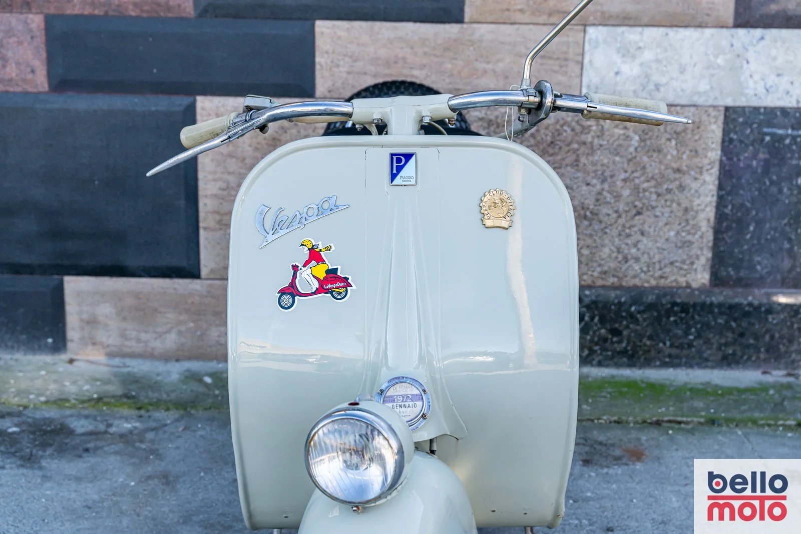 BM460 1954 Vespa Faro Basso NCA1_1600px-84.jpg