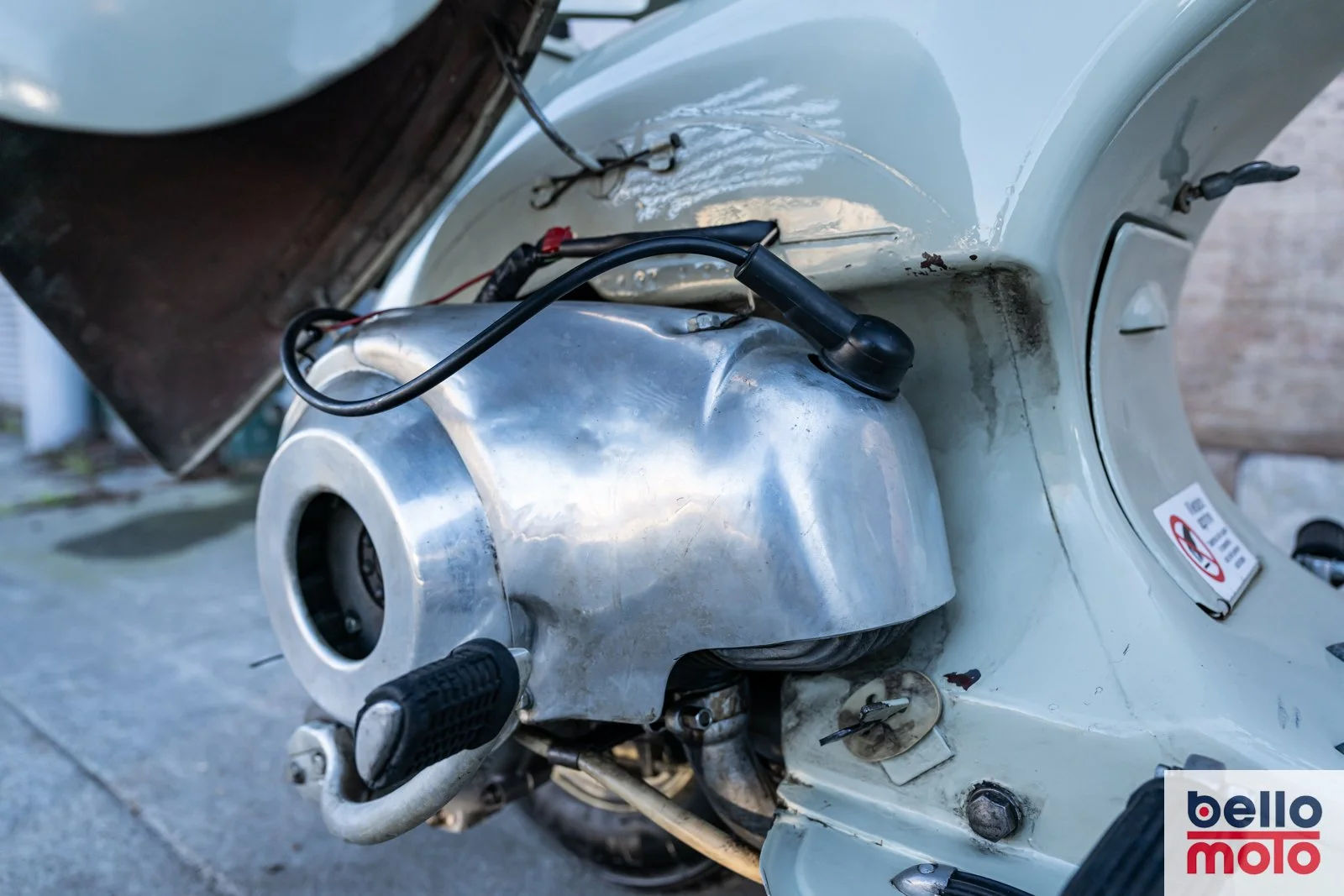 BM460 1954 Vespa Faro Basso NCA1_1600px-140.jpg
