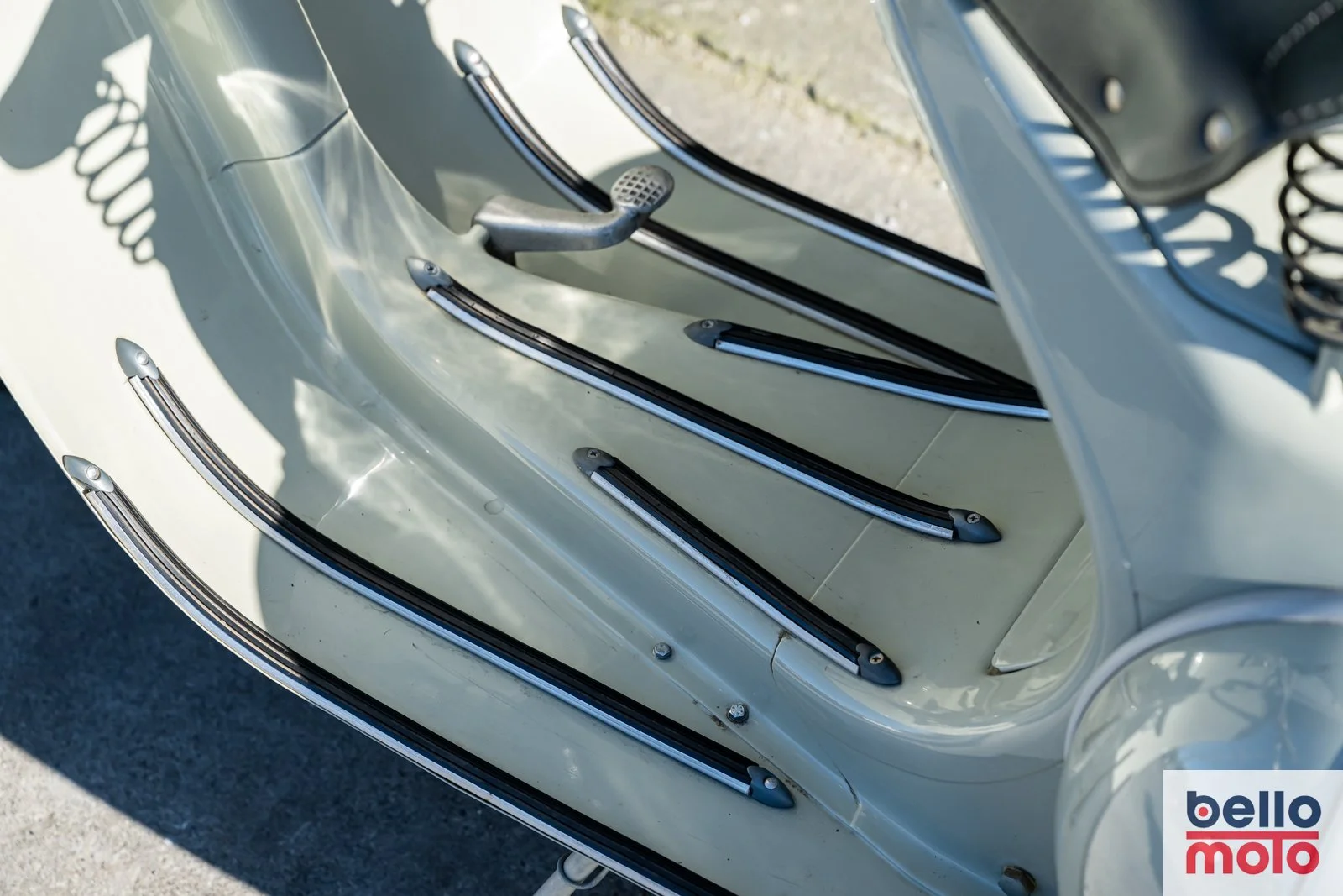 BM461 1954 Vespa Faro Basso 125cc. NCA2_1600px-12.jpg