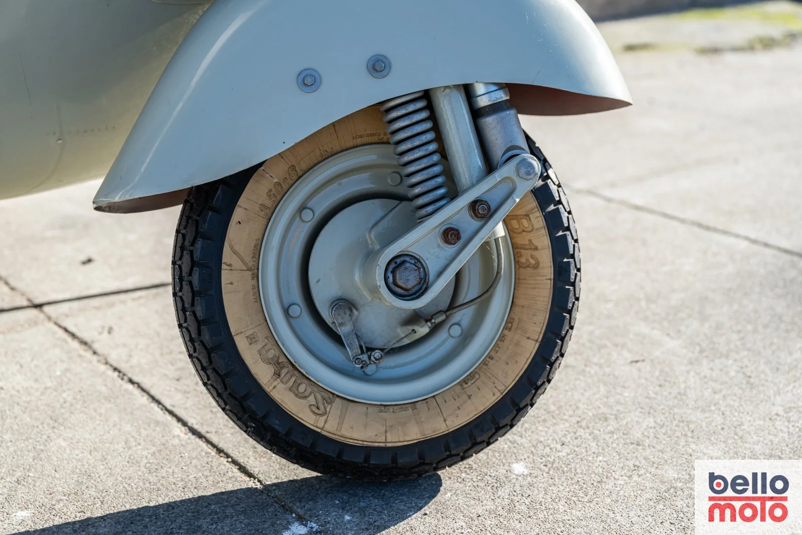 BM461 1954 Vespa Faro Basso 125cc. NCA2_1600px-44.jpg