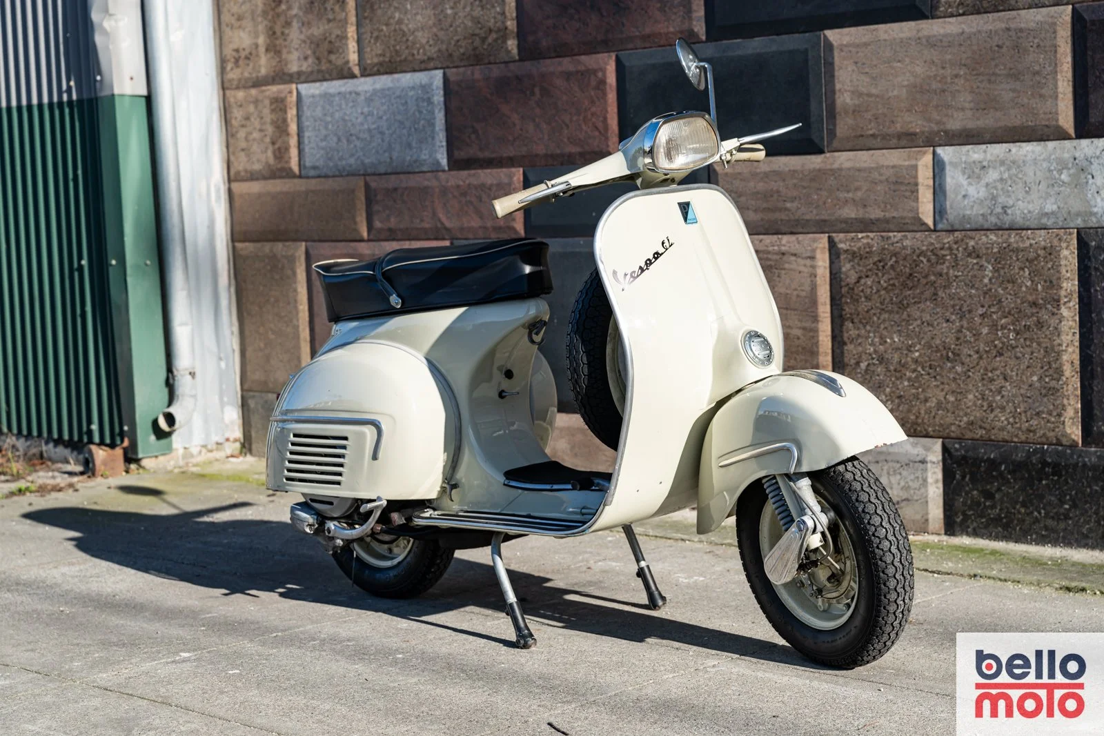 BM464-ITA159 1964 Vespa 150 G.L._1600px-115.jpg