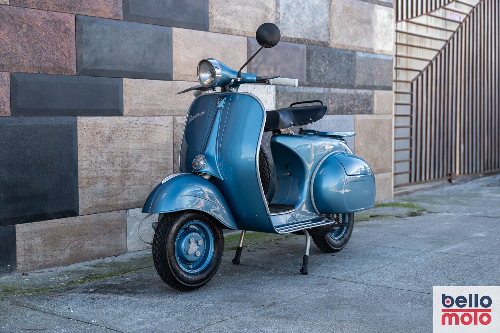 BM465-ITA160 1960 Vespa VBA1T_1600px-38.jpg