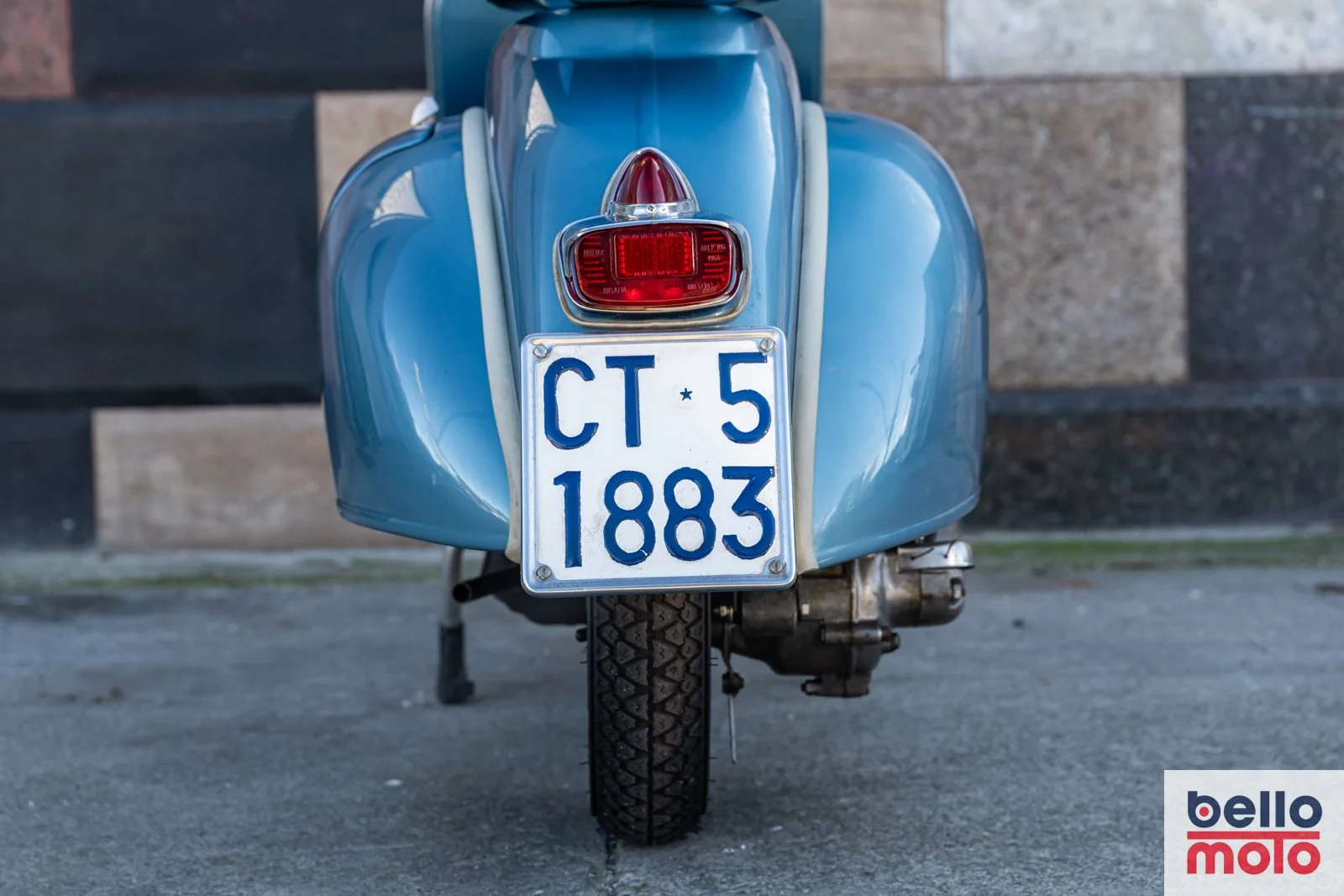 BM465-ITA160 1960 Vespa VBA1T_1600px-120.jpg