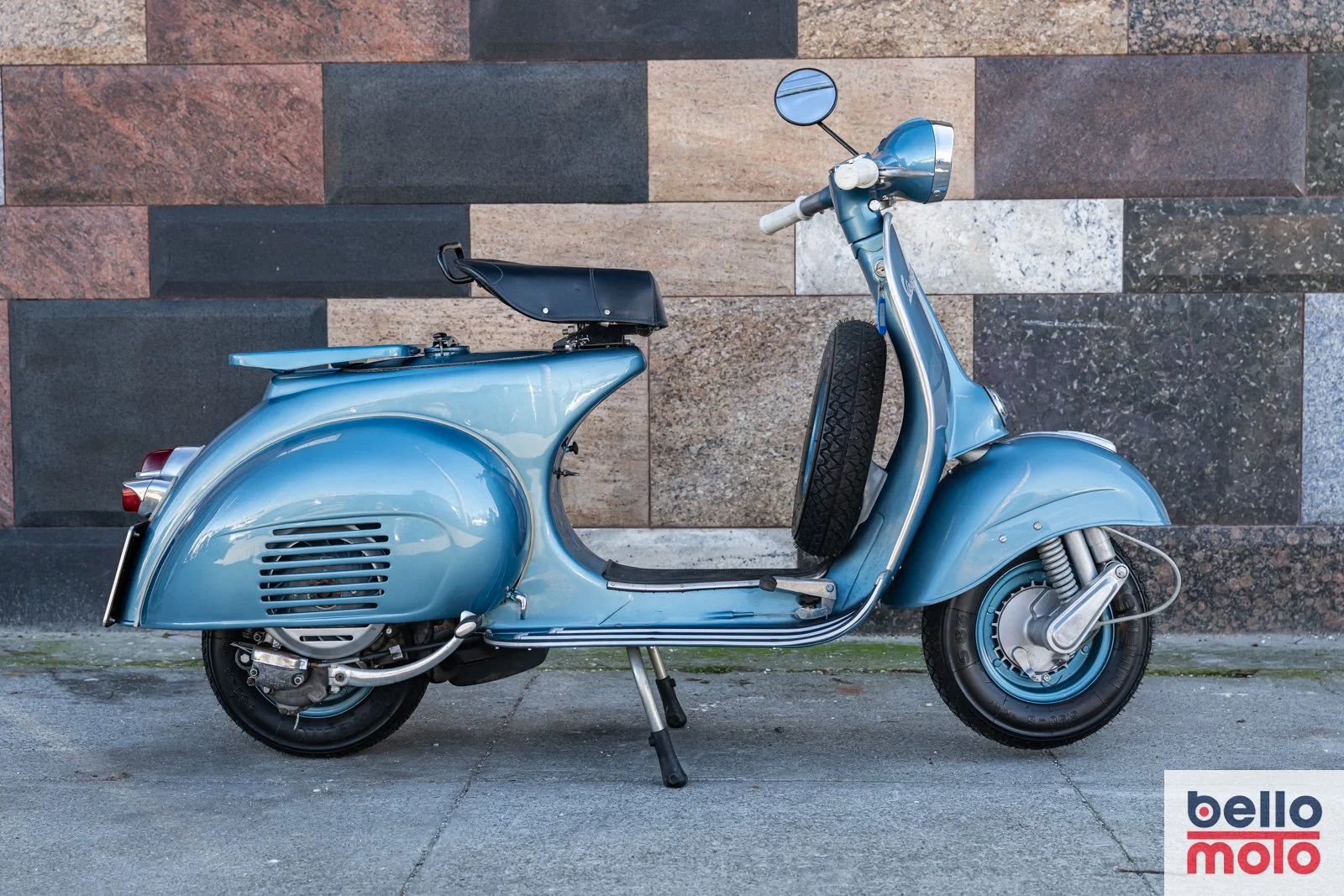 BM465-ITA160 1960 Vespa VBA1T_1600px-142.jpg