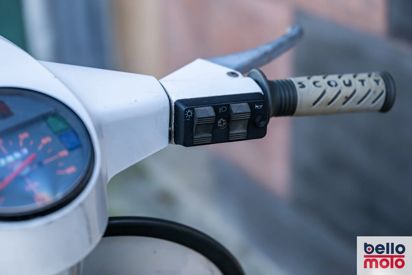 BM466-ITA157 1987 VESPA PK 50 RUSH_1600px-35.jpg