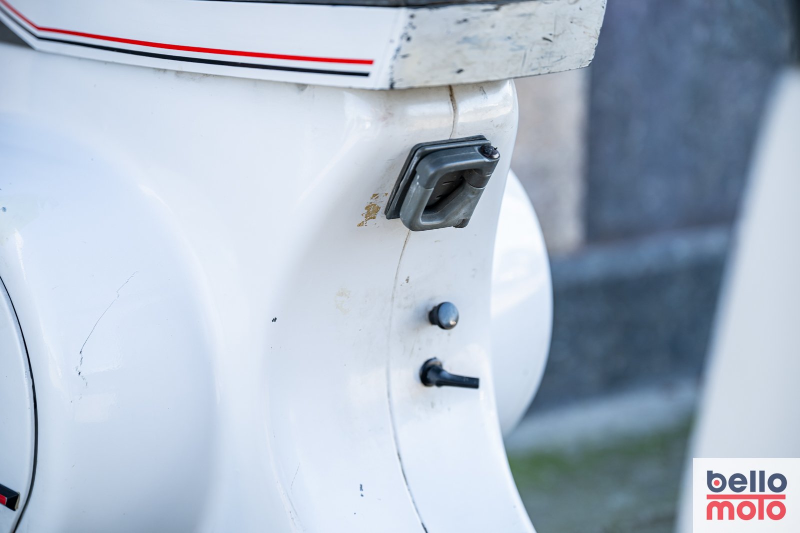 BM467-ITA121 1988 VESPA PK 50 RUSH_1600px-11.jpg