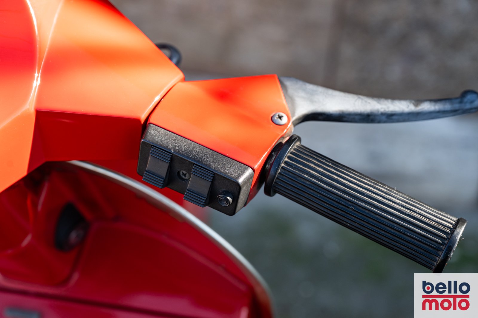 BM469 Vespa PK 50 Rossa_1600px-14.jpg