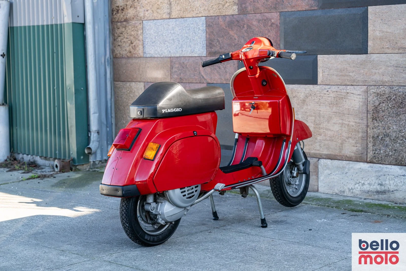 BM469 Vespa PK 50 Rossa_1600px-40.jpg
