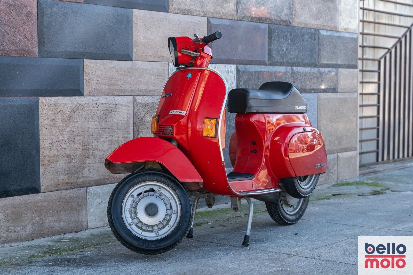 BM469 Vespa PK 50 Rossa_1600px-42.jpg