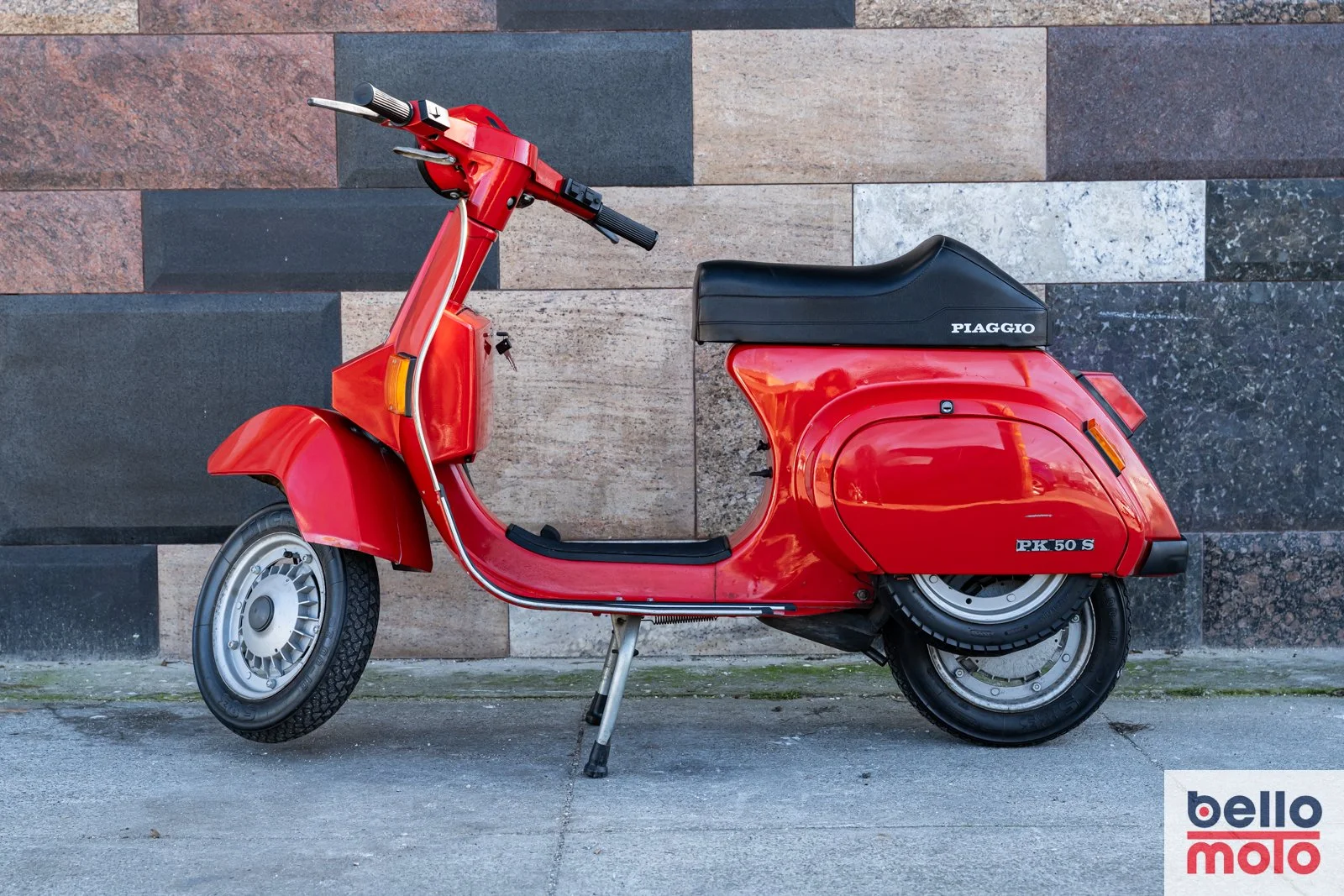 BM469 Vespa PK 50 Rossa_1600px-43.jpg