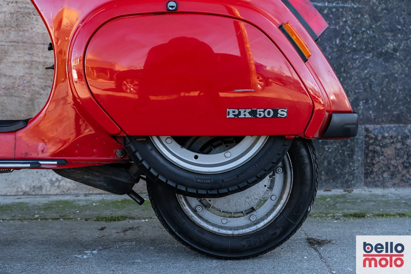 BM469 Vespa PK 50 Rossa_1600px-46.jpg