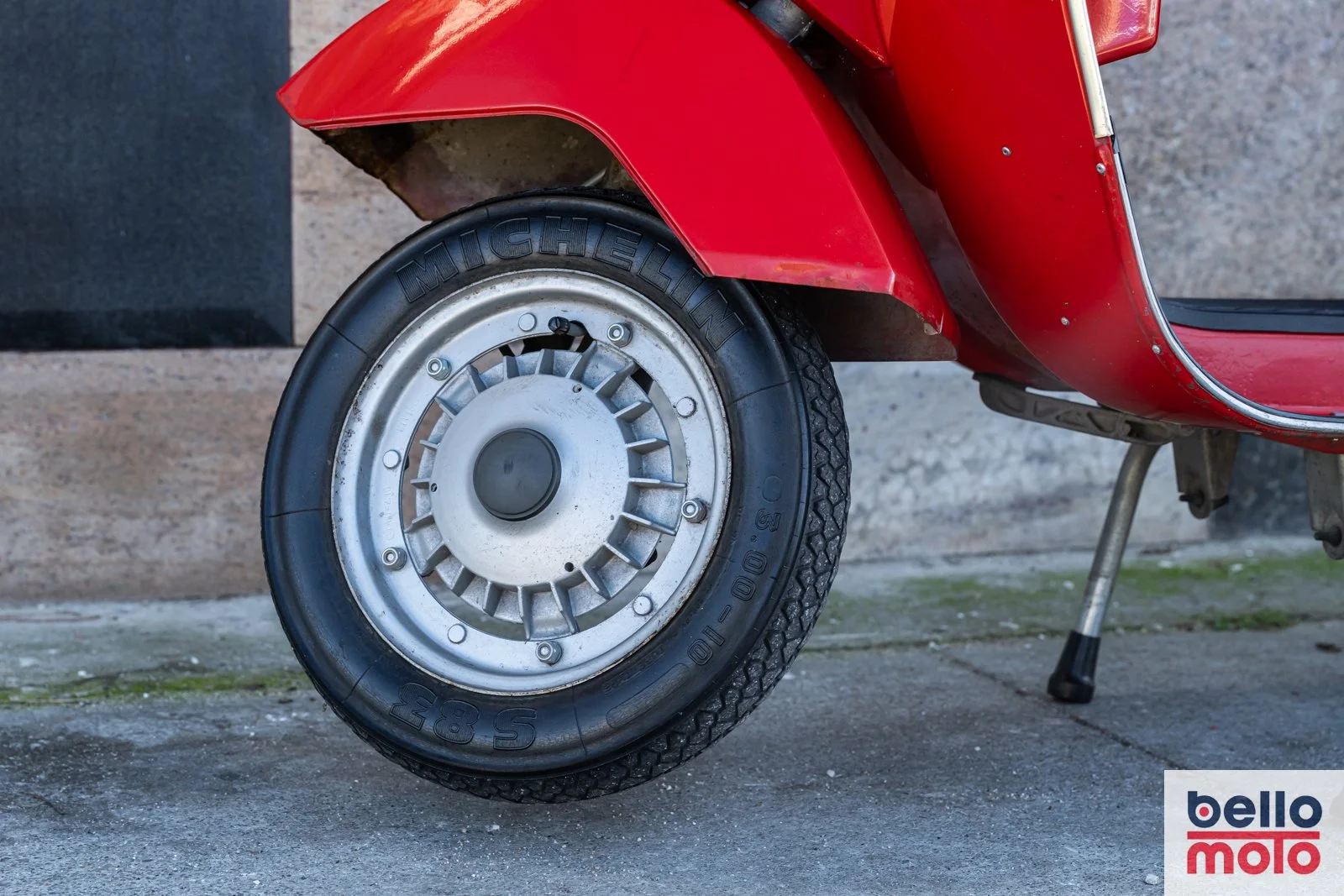 BM469 Vespa PK 50 Rossa_1600px-48.jpg