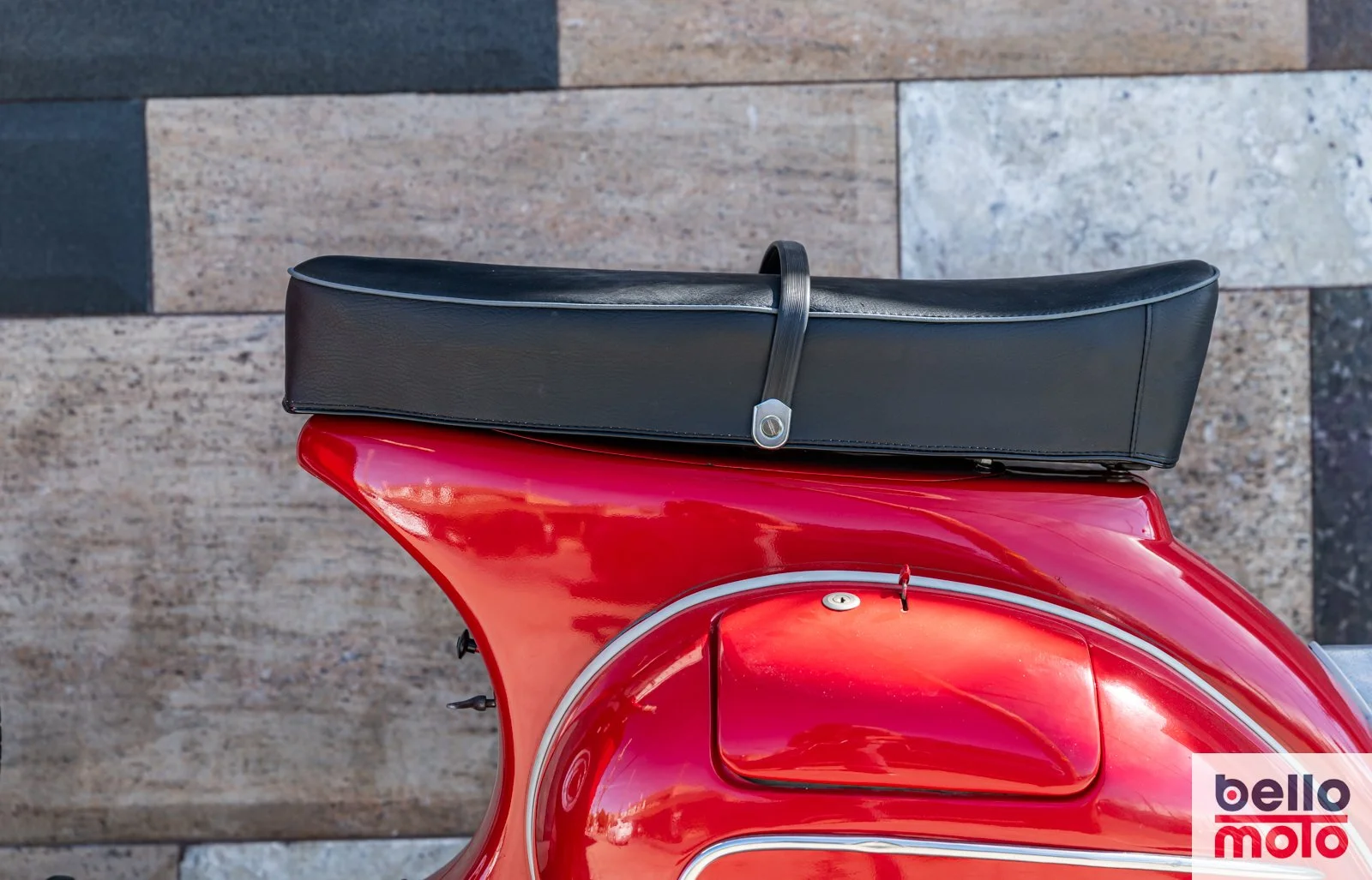 BM462 1960 Vespa 150 VBB_1600px-33.jpg