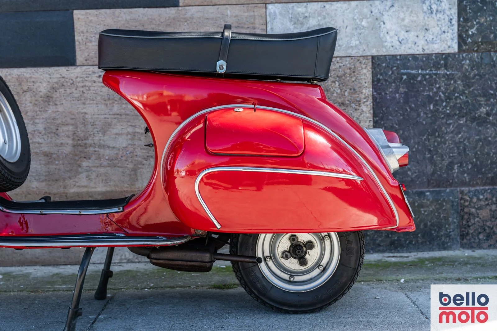 BM462 1960 Vespa 150 VBB_1600px-35.jpg