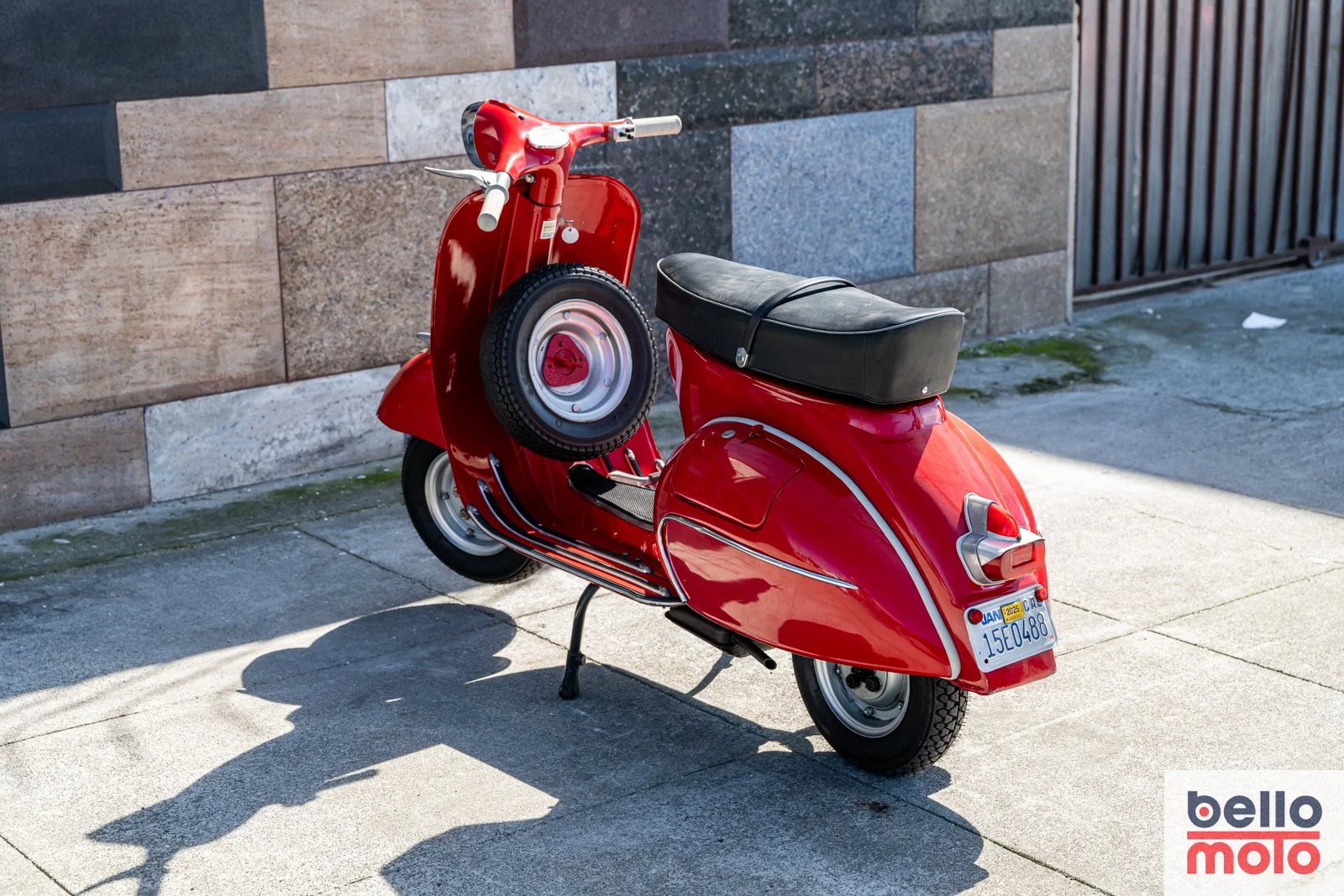 BM462 1960 Vespa 150 VBB_1600px-56.jpg