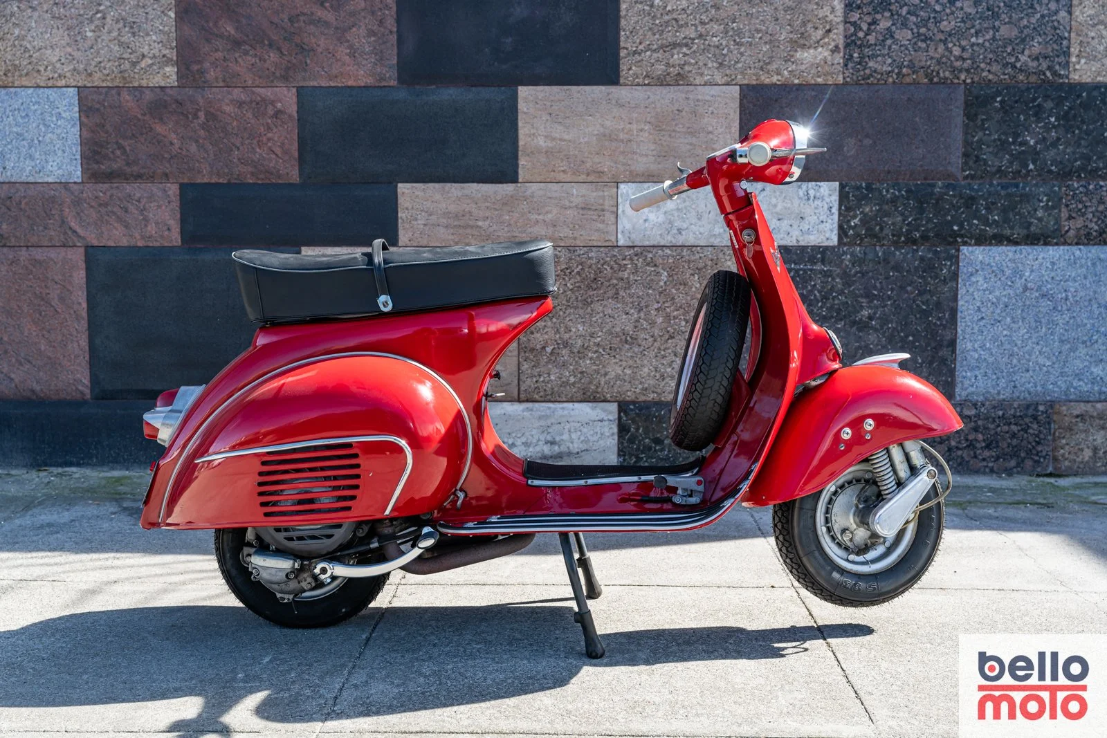 BM462 1960 Vespa 150 VBB_1600px-85.jpg