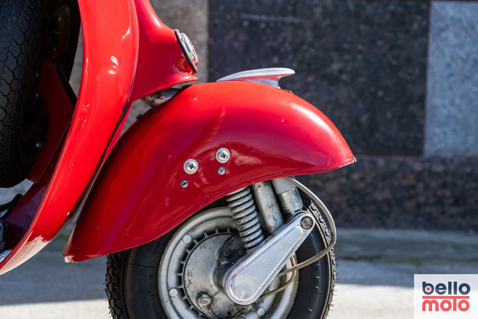 BM462 1960 Vespa 150 VBB_1600px-92.jpg