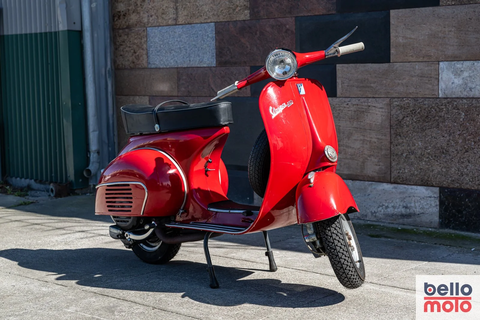 BM462 1960 Vespa 150 VBB_1600px-111.jpg