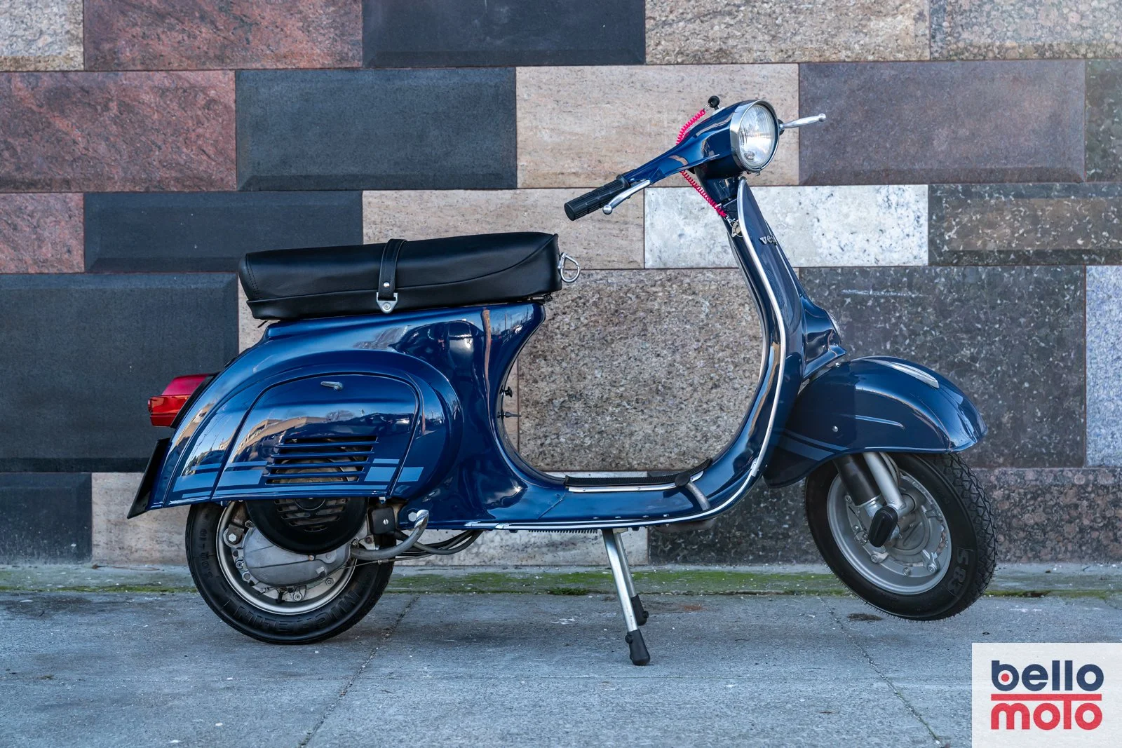 BM484 Vespa ET3 125 Blue Andrea_1600px-109.jpg
