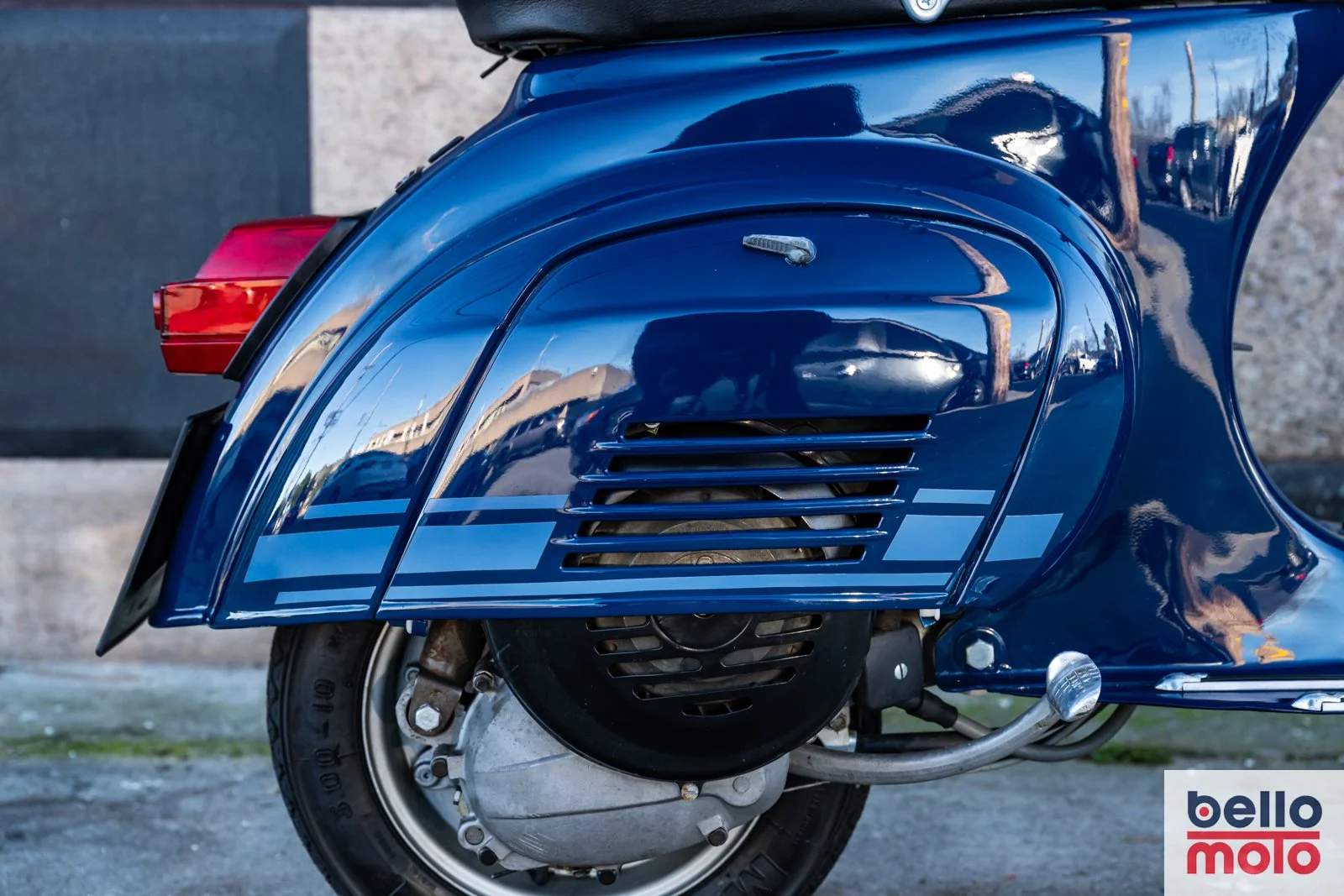 BM484 Vespa ET3 125 Blue Andrea_1600px-114.jpg