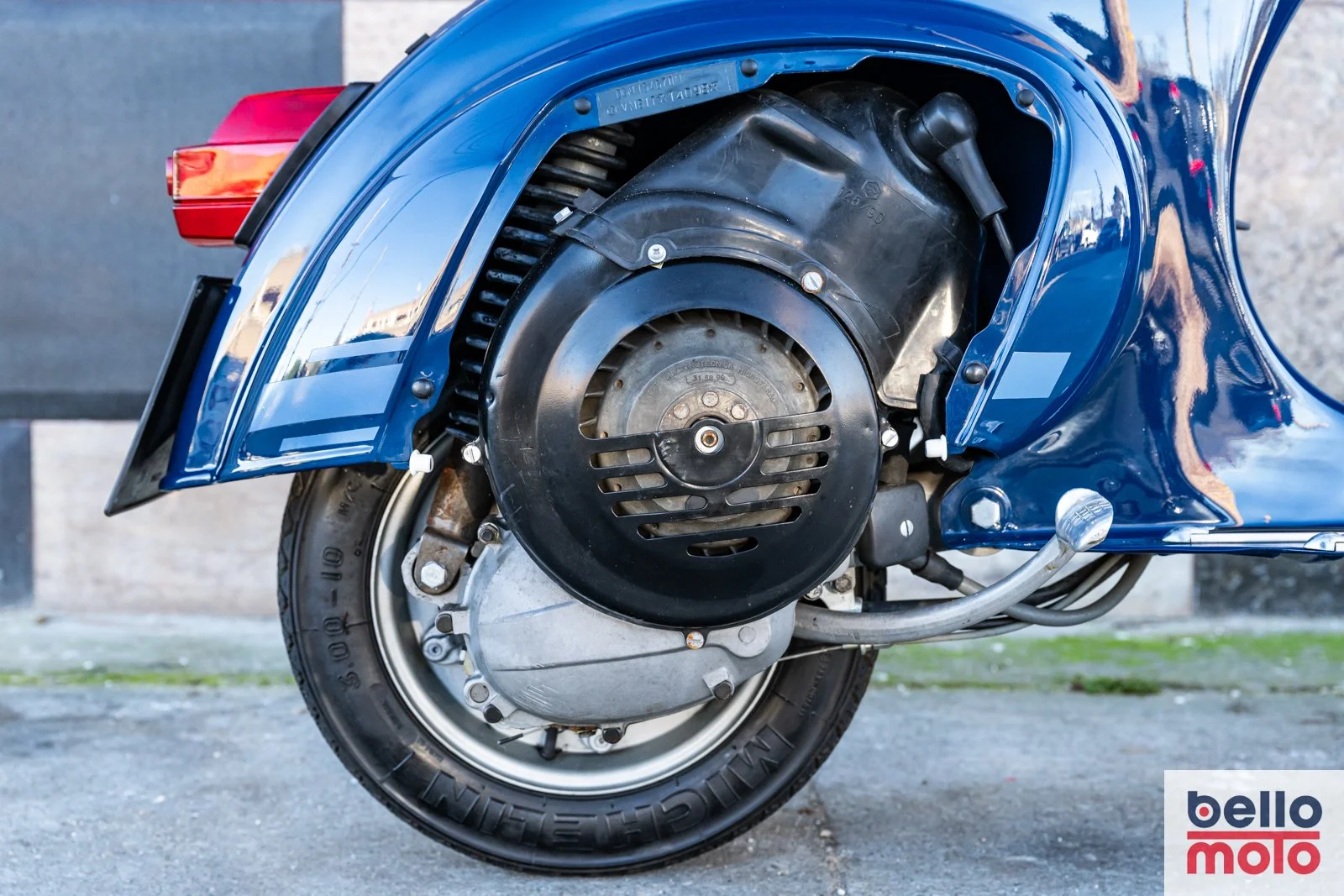 BM484 Vespa ET3 125 Blue Andrea_1600px-126.jpg