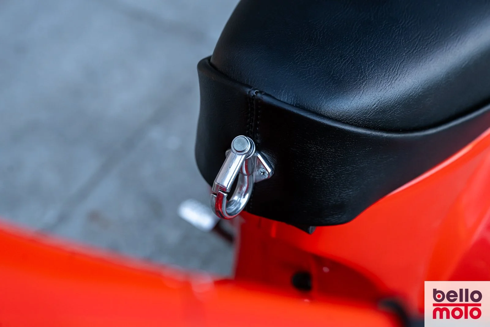 BM485 Vespa ET3 125 Red Andrea_1600px-29.jpg