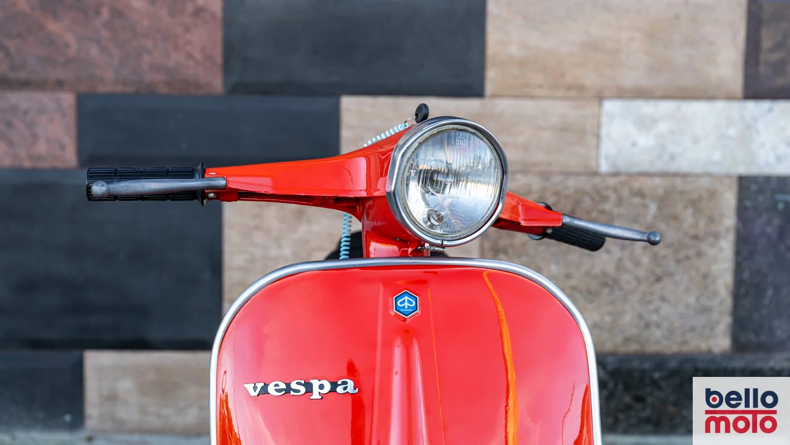 BM485 Vespa ET3 125 Red Andrea_1600px-43.jpg