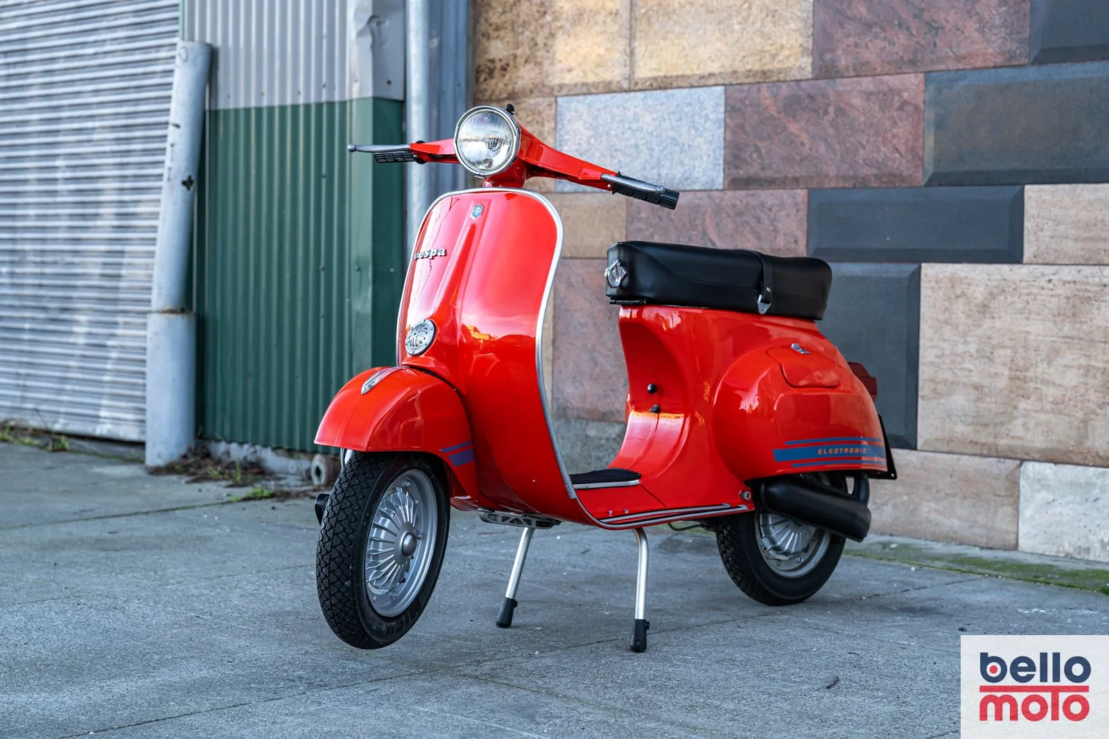 BM485 Vespa ET3 125 Red Andrea_1600px-48.jpg