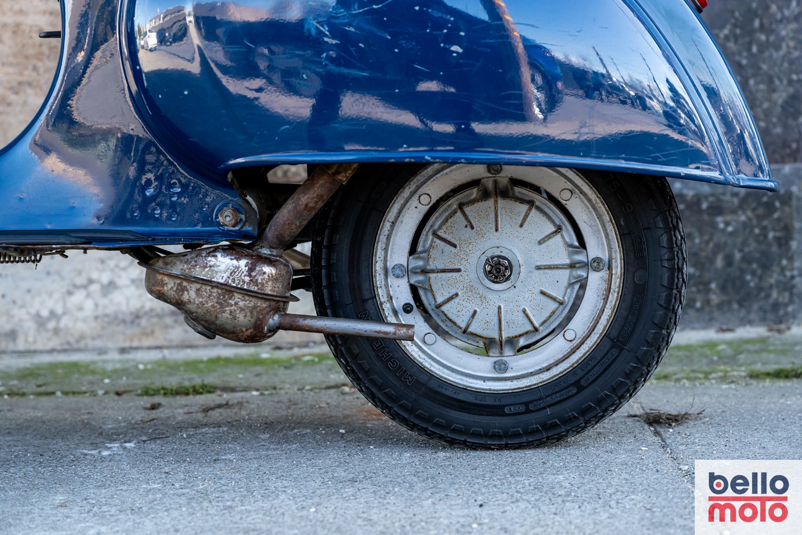 BM470 Vespa 50 Blue_1600px-13.jpg