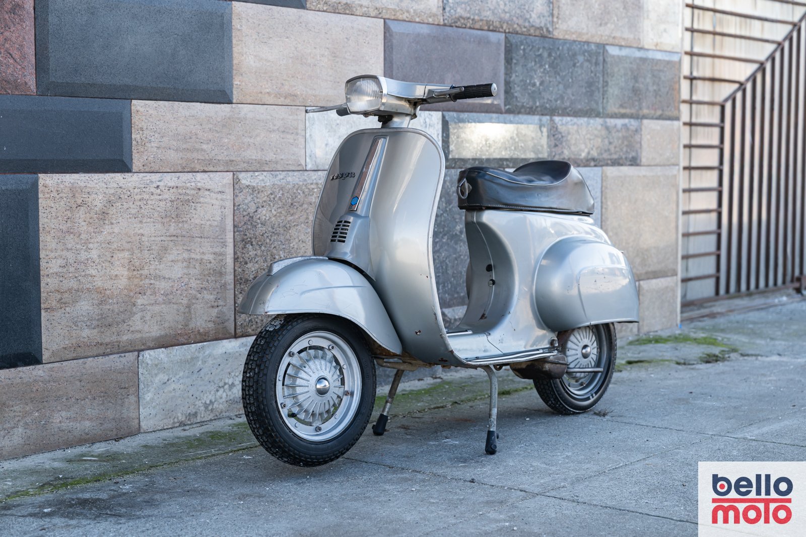 BM471 Vespa 50 Special Revival_1600px.jpg