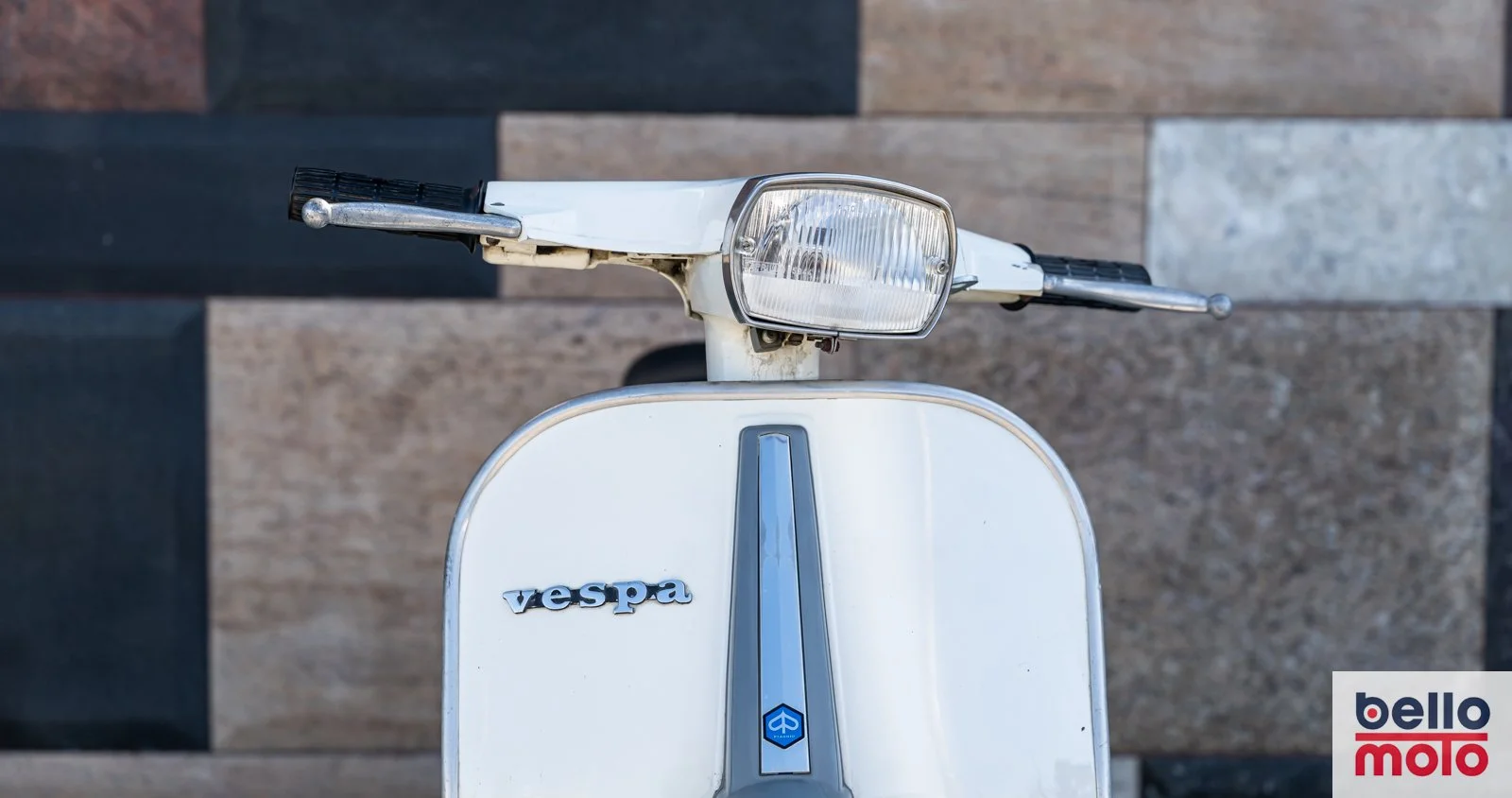 BM473 Vespa 50 Special Bianca_1600px-46.jpg