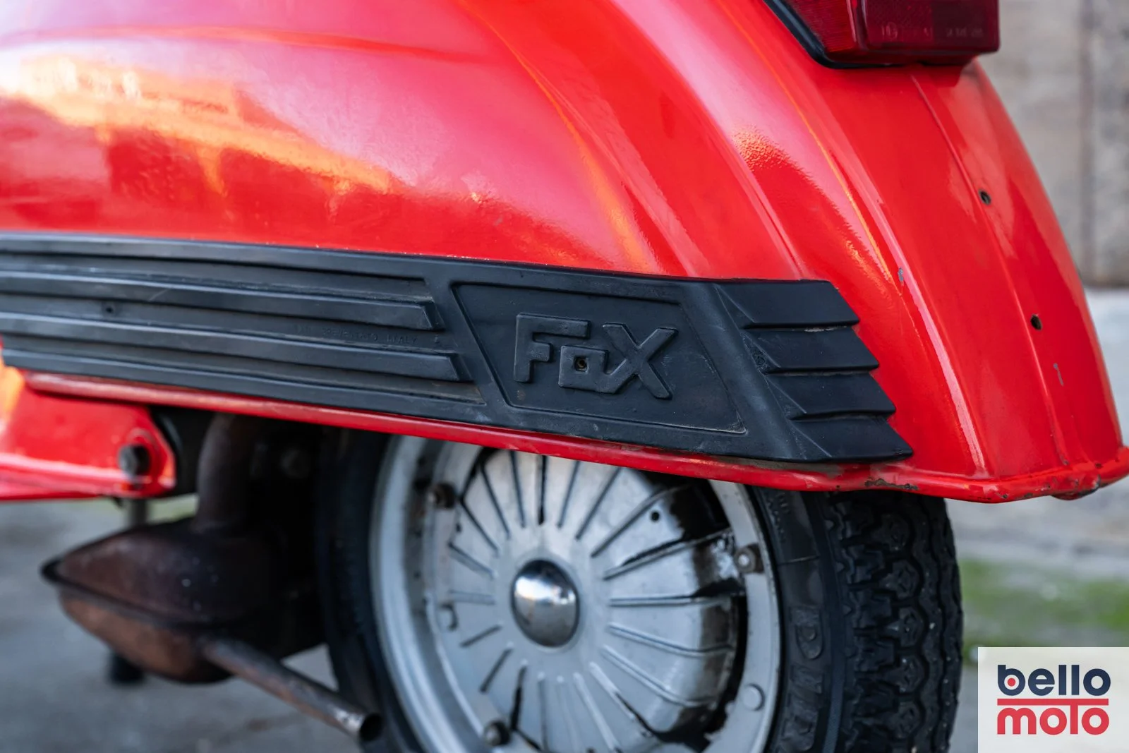 BM474 Vespa 50 Special Rossa_1600px-35.jpg