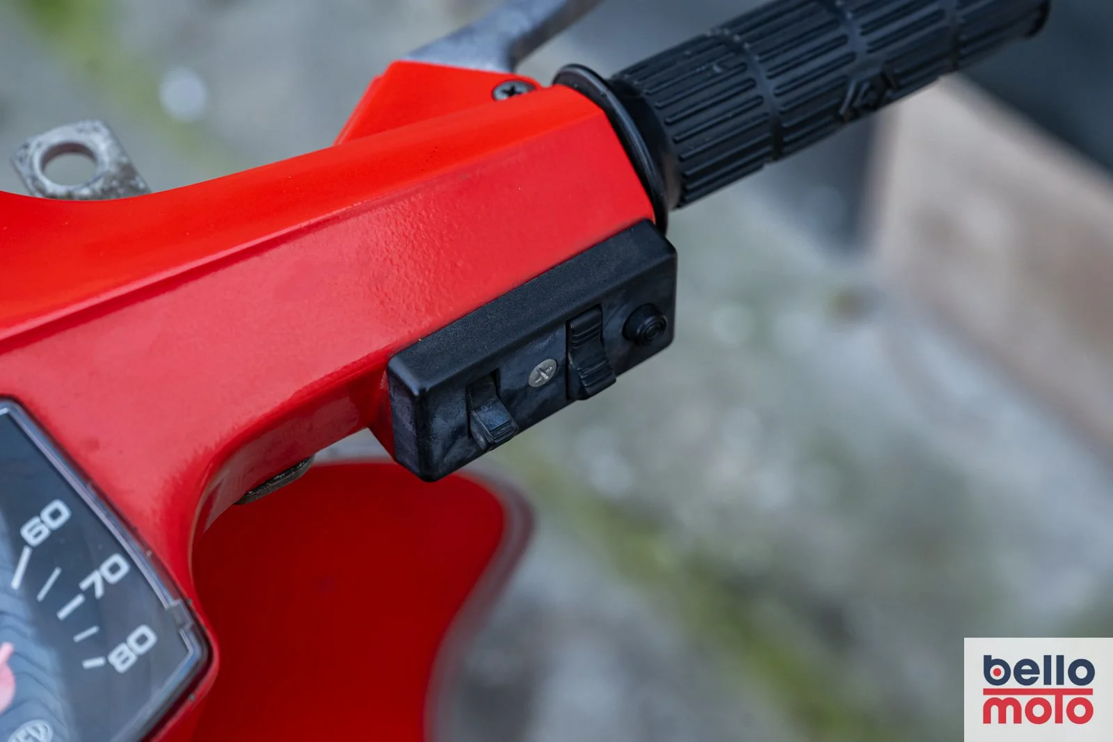 BM474 Vespa 50 Special Rossa_1600px-51.jpg