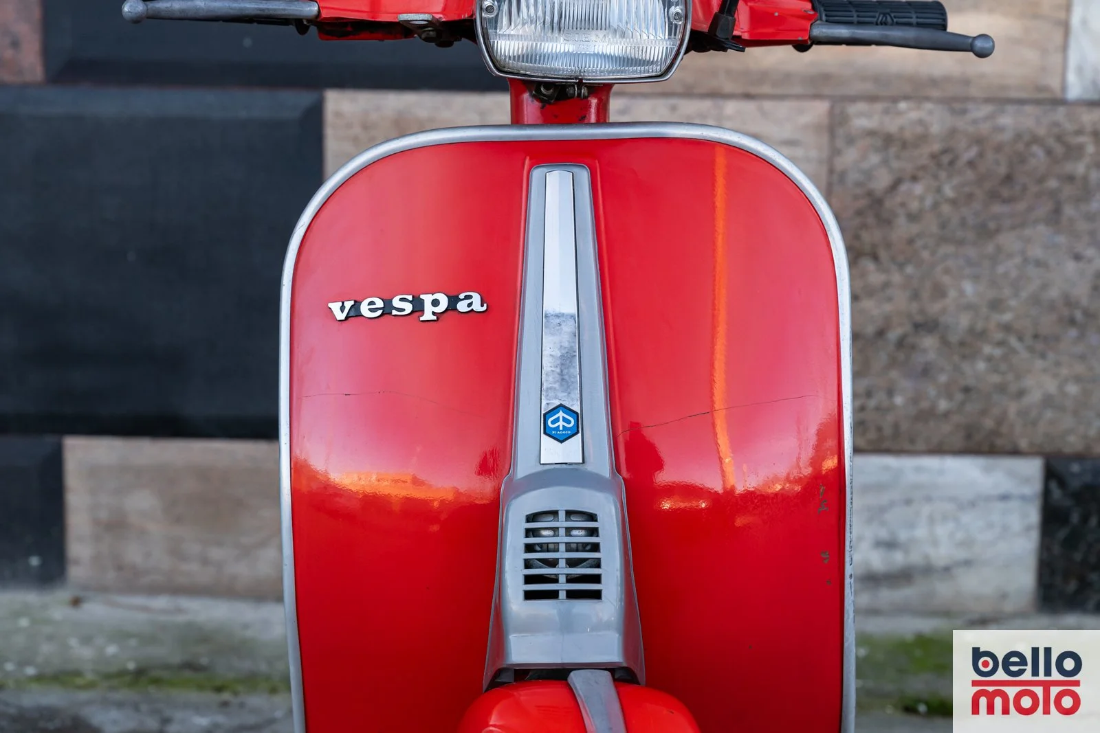 BM474 Vespa 50 Special Rossa_1600px-59.jpg